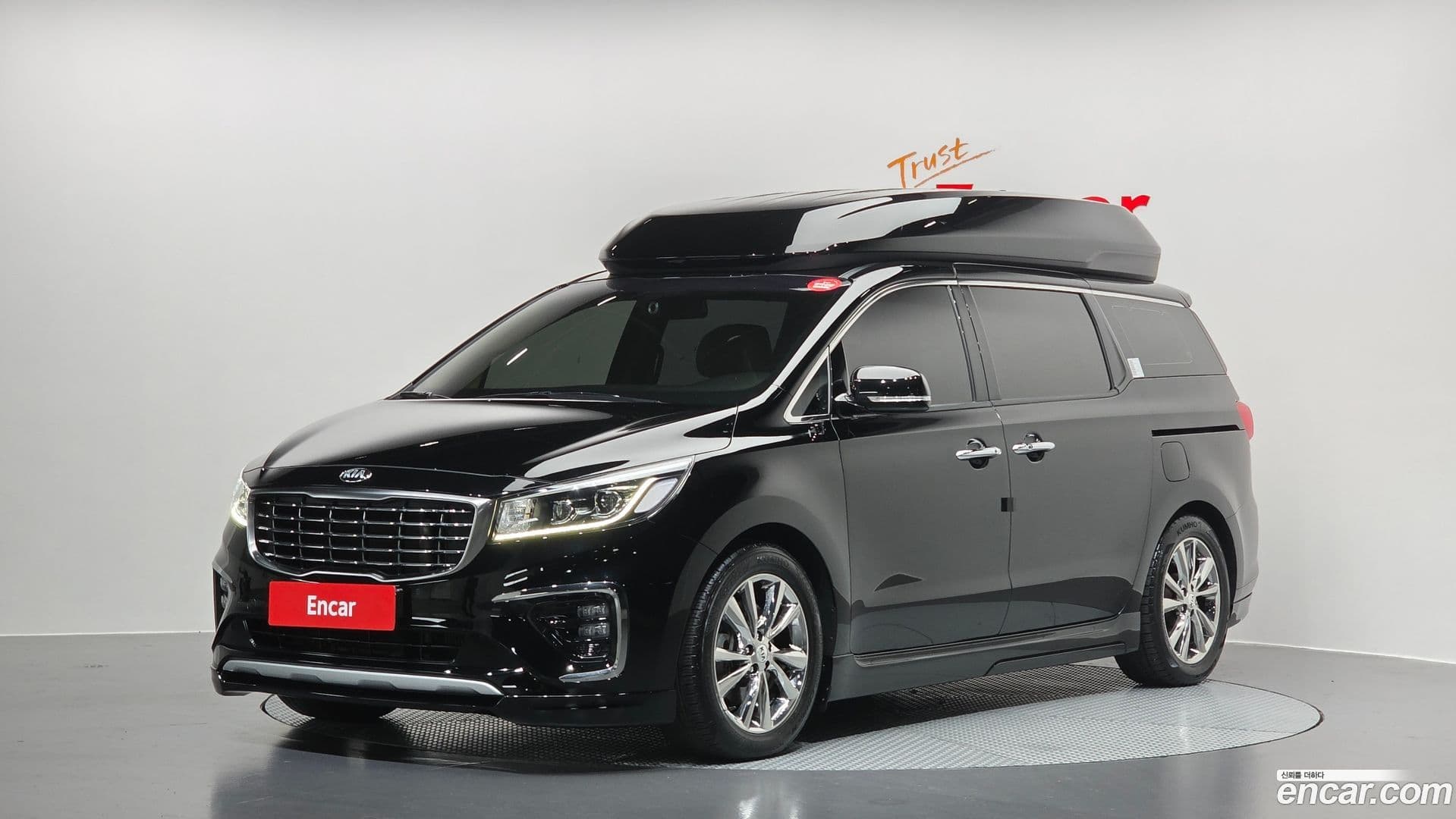 Main__Slider__Photo:Canival Kia 2019.0-0