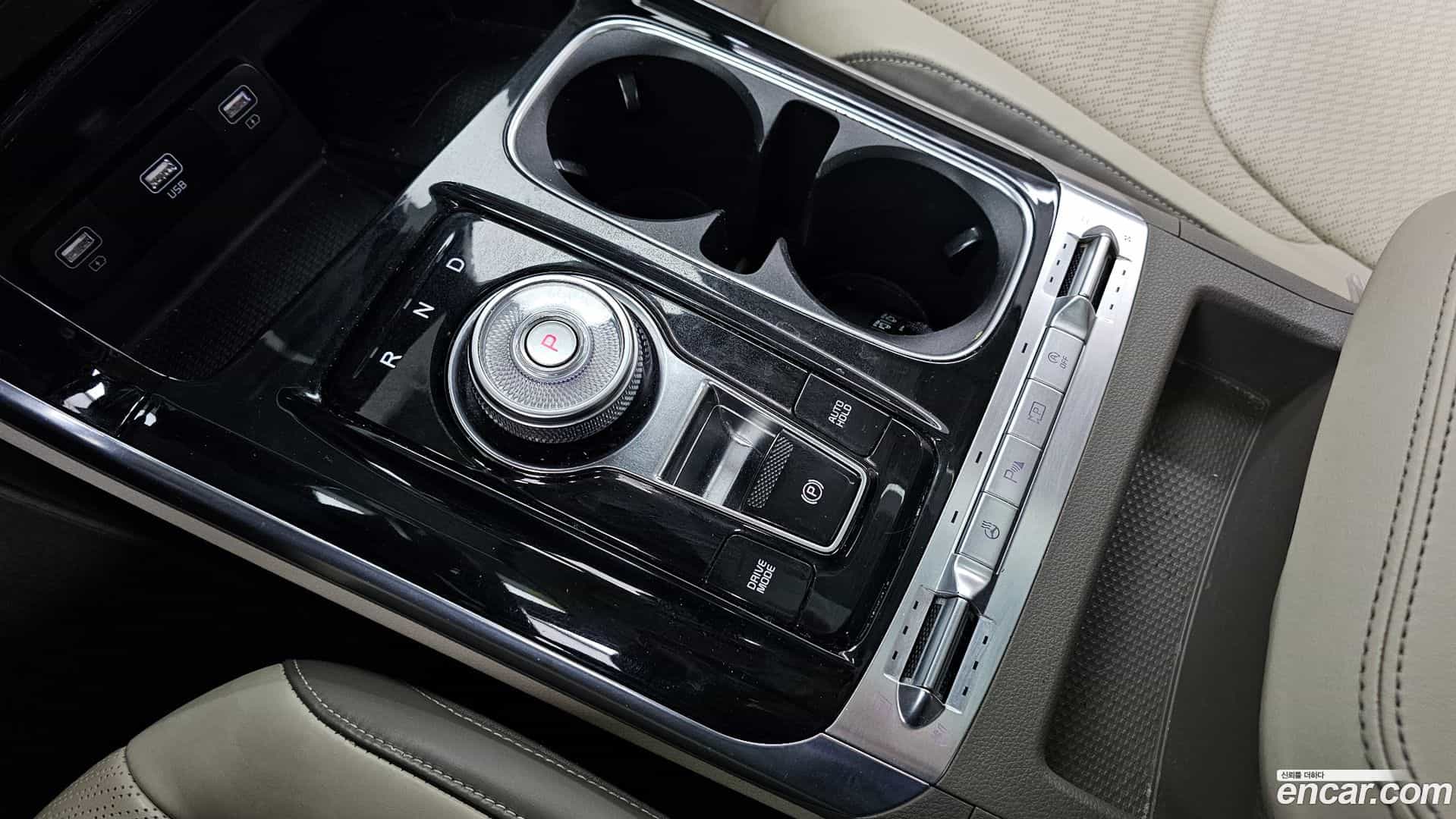 Canival Kia 2021.1-INNER-009