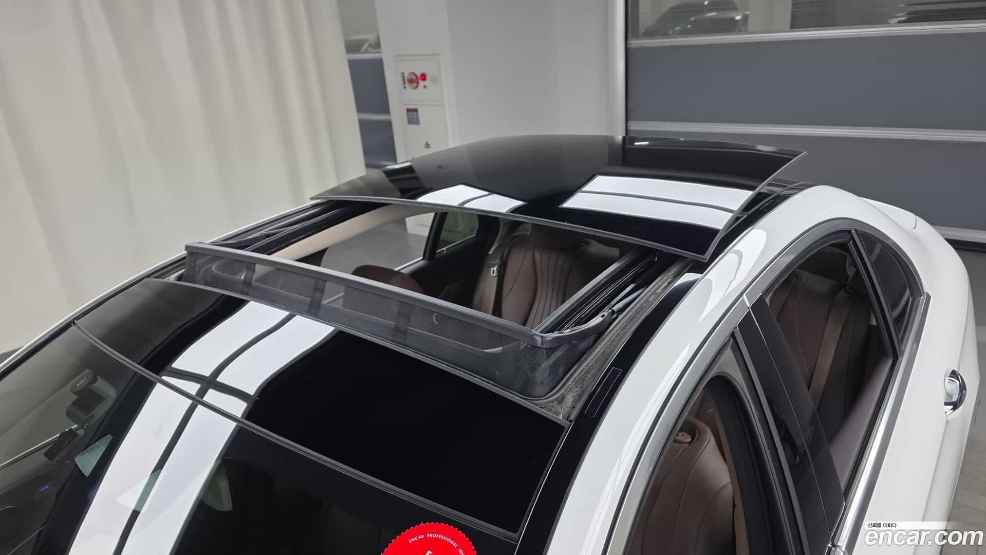 E-Class Mercedes-Benz 2017.1-OPTION-023