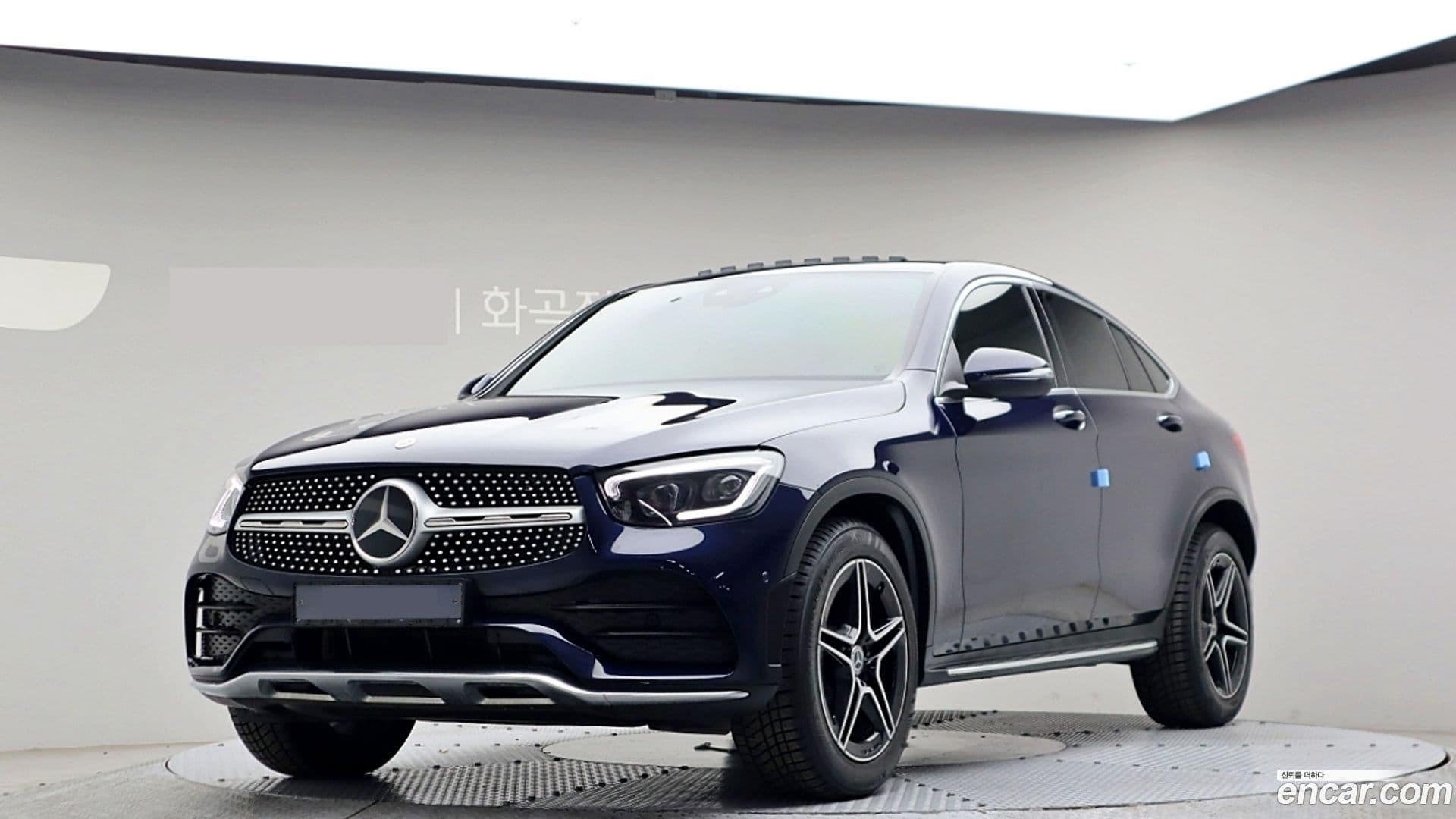 Main__Slider__Photo:GLC-Class Mercedes-Benz 2021.7-0