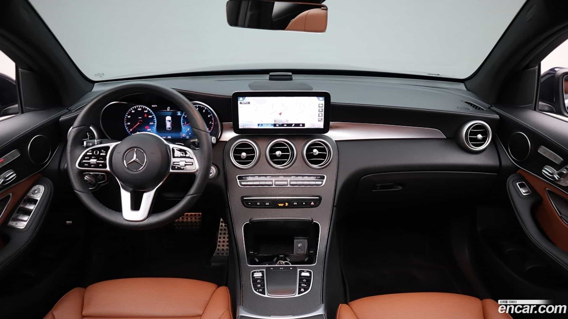 GLC-Class Mercedes-Benz 2021.7-INNER-007