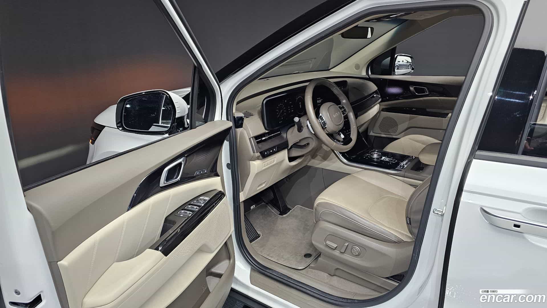 Canival Kia 2022.1-INNER-010