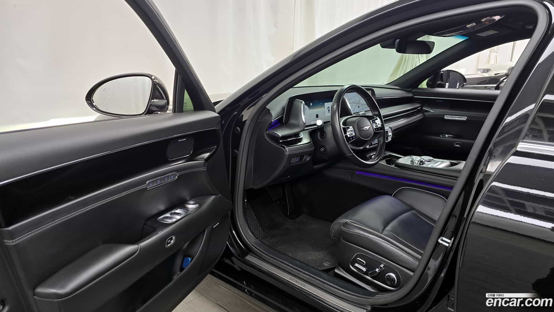 G90 Genesis 2023.0-INNER-010