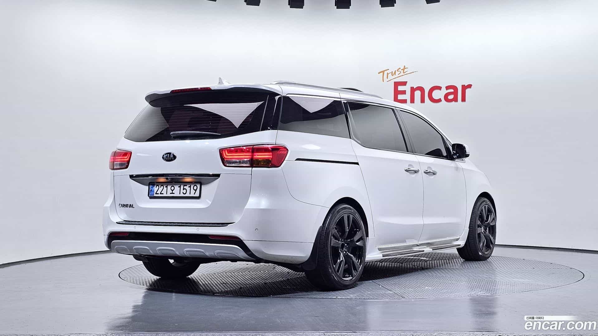 Canival Kia 2015.9-OUTER-002