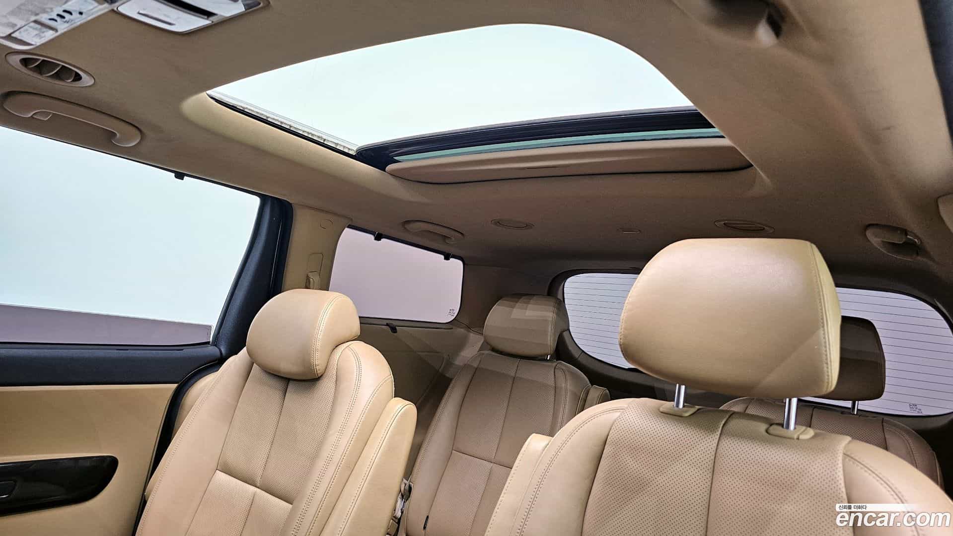 Canival Kia 2015.9-OUTER-006