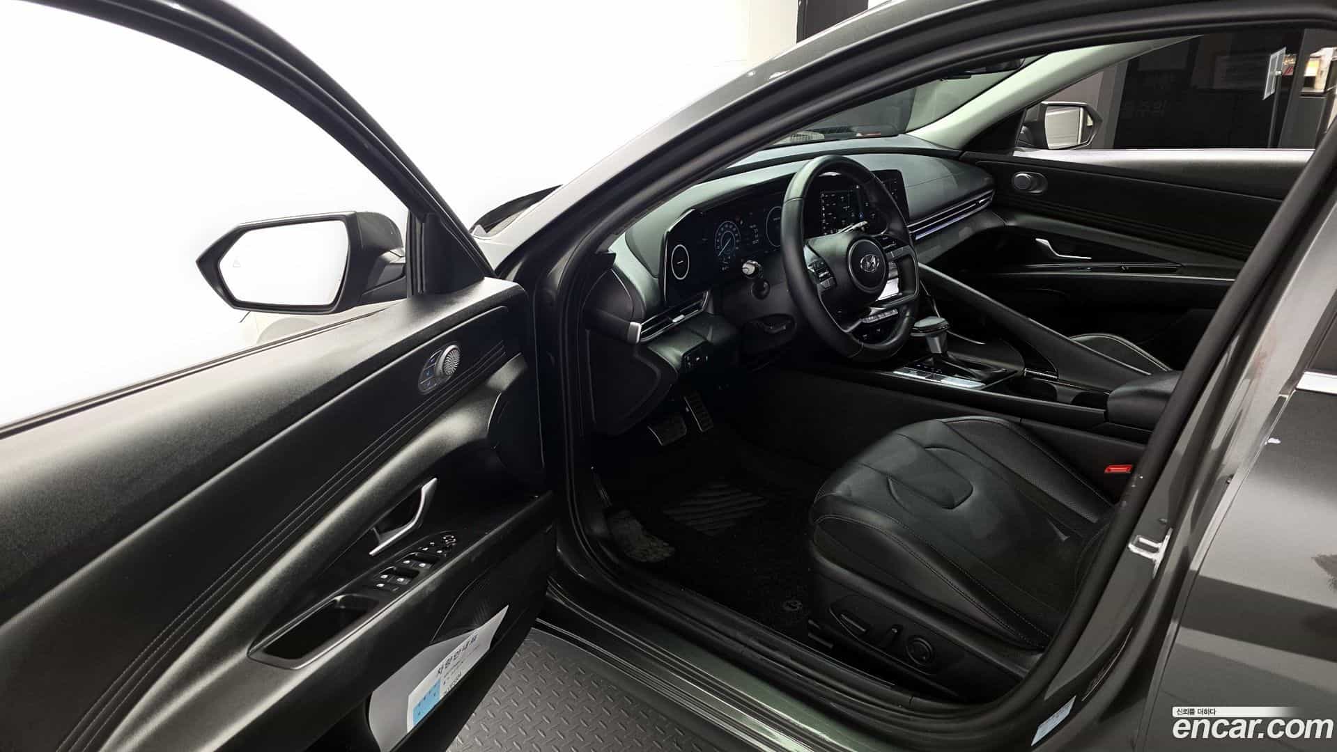 AVANTE Hyundai 2021.11-INNER-010