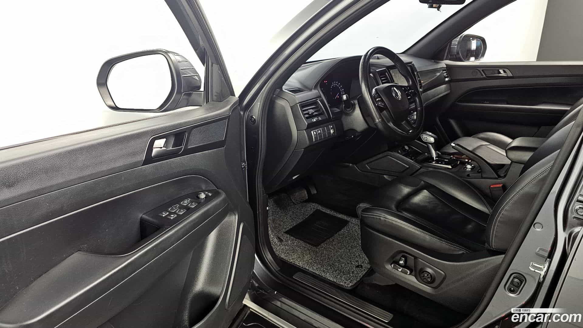 Rexton KG Mobility 2020.2-OPTION-015