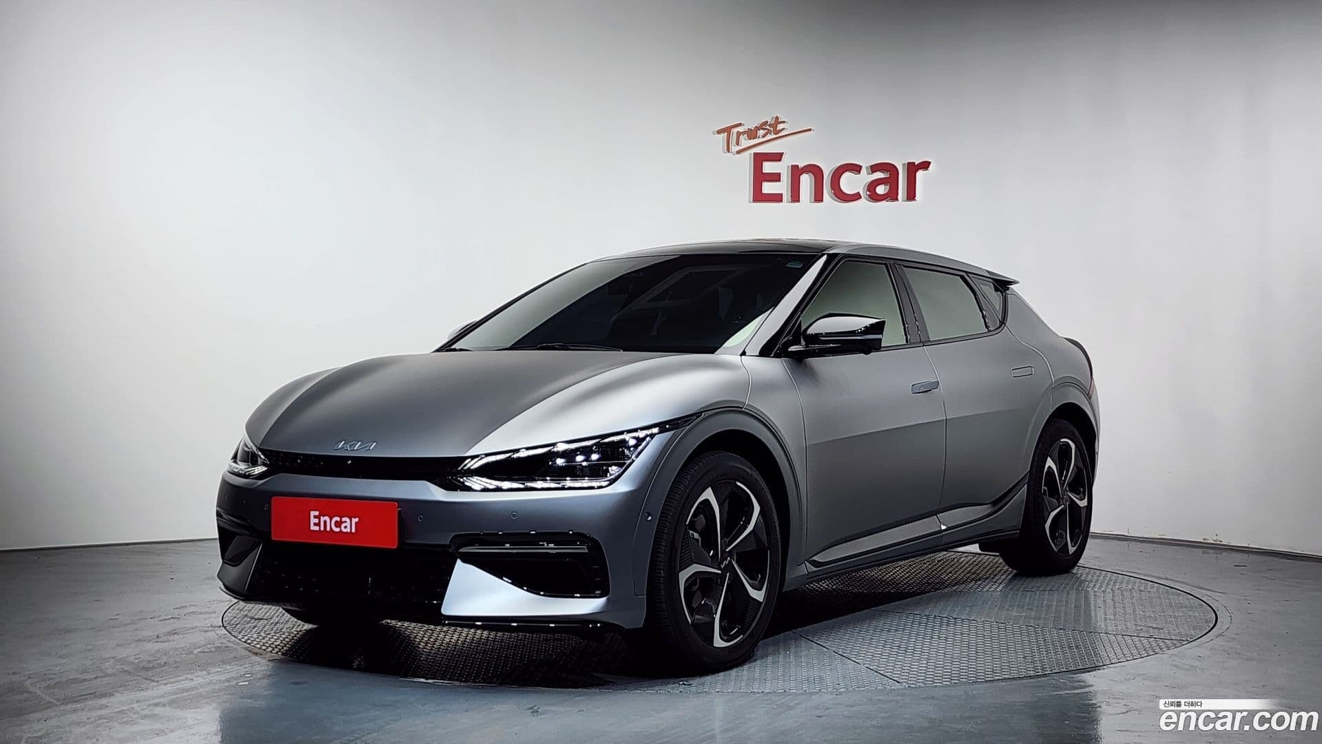 Main__Slider__Photo:EV6 Kia 2022.4-0