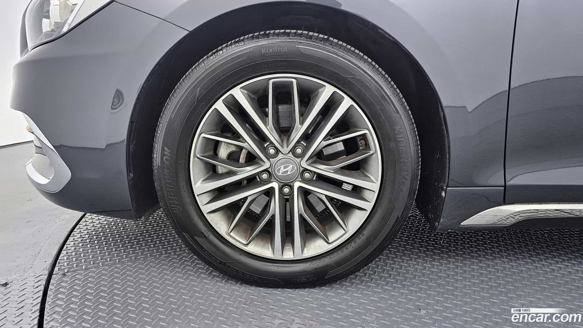 Grandeur Hyundai 2018.11-OUTER-005