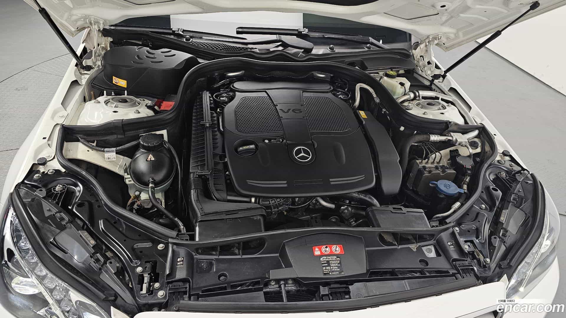 E-Class Mercedes-Benz 2014.2-OUTER-006