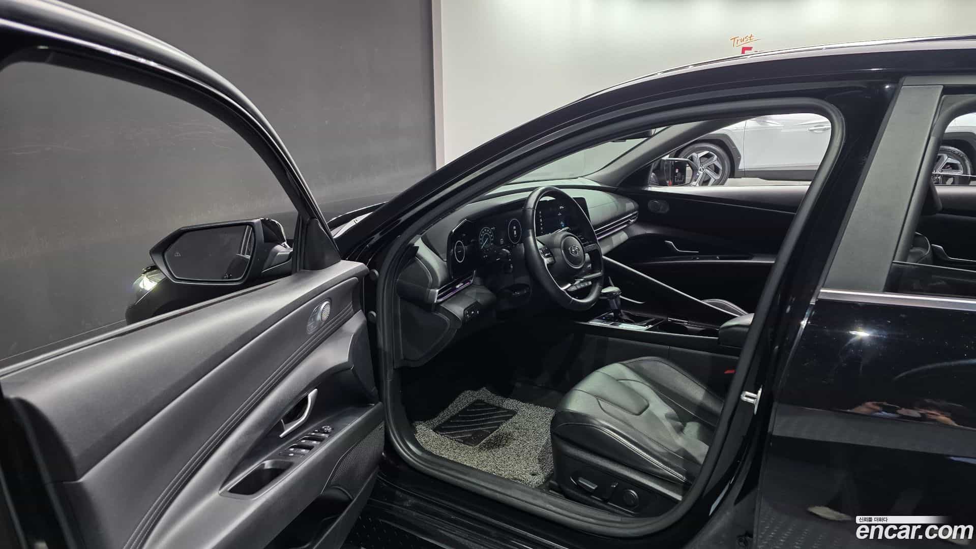 AVANTE Hyundai 2021.2-OPTION-015