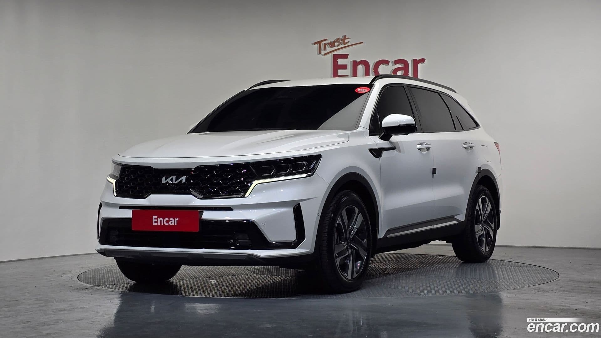 Main__Slider__Photo:Sorento Kia 2023.6-0