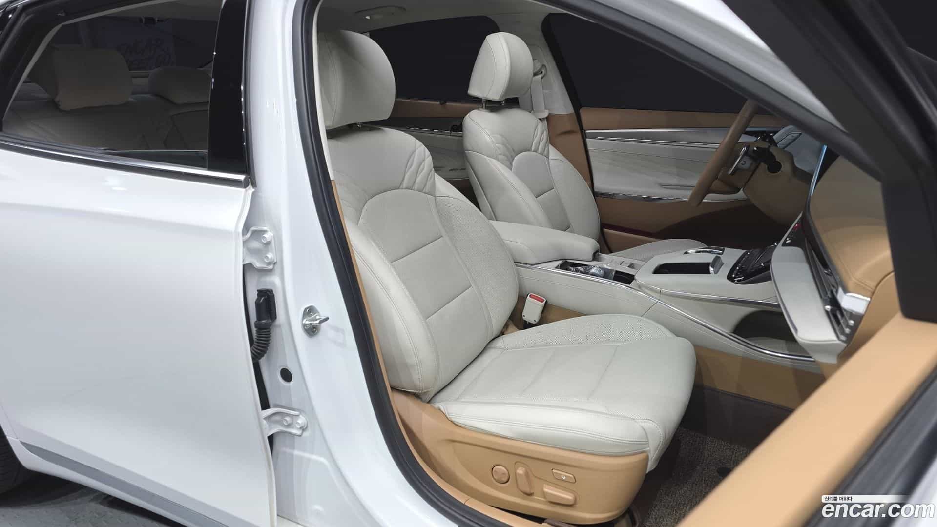 Grandeur Hyundai 2020.8-OPTION-015