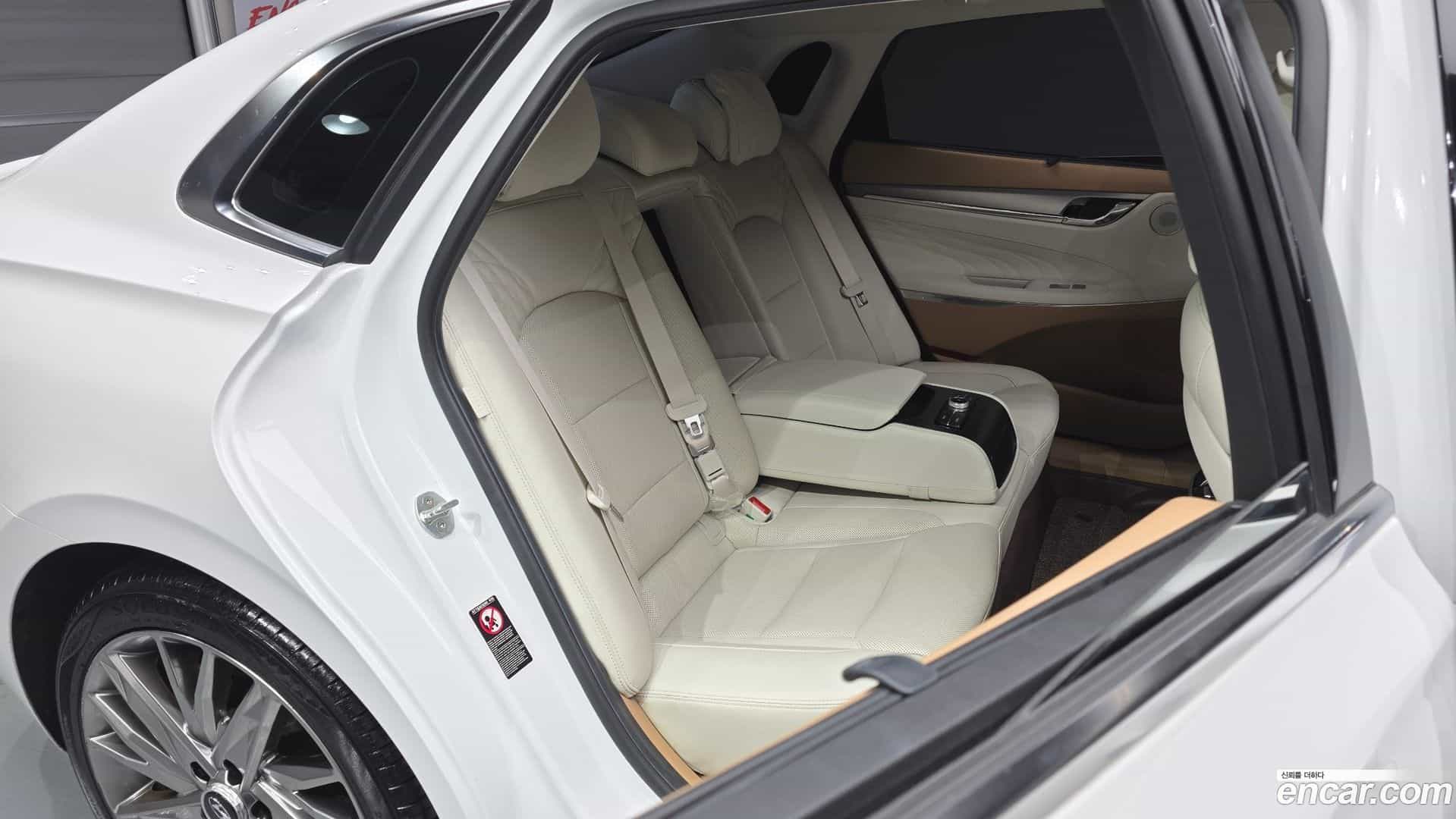 Grandeur Hyundai 2020.8-OPTION-016