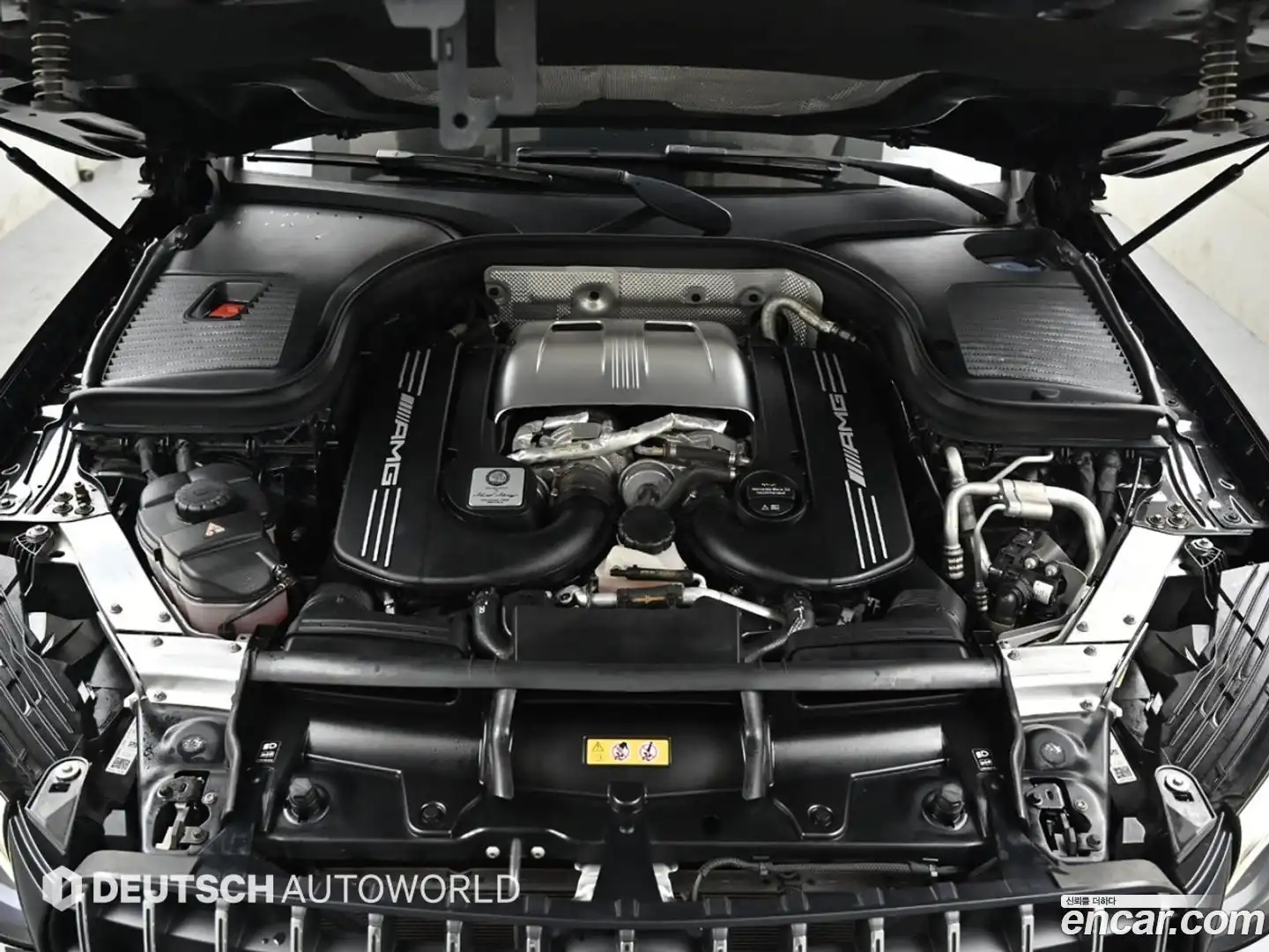 GLC-Class Mercedes-Benz 2019.11-OUTER-006