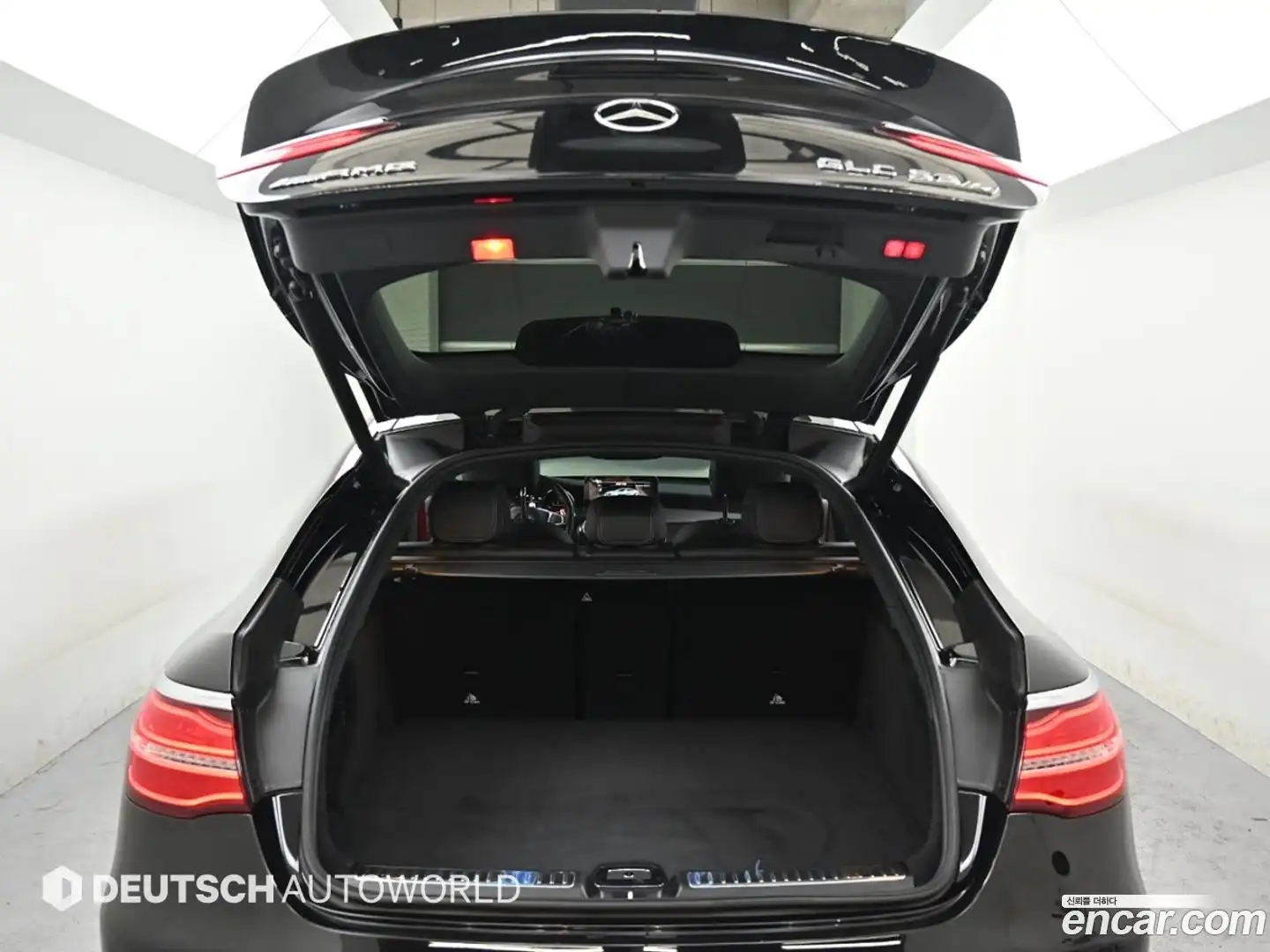 GLC-Class Mercedes-Benz 2019.11-OPTION-023