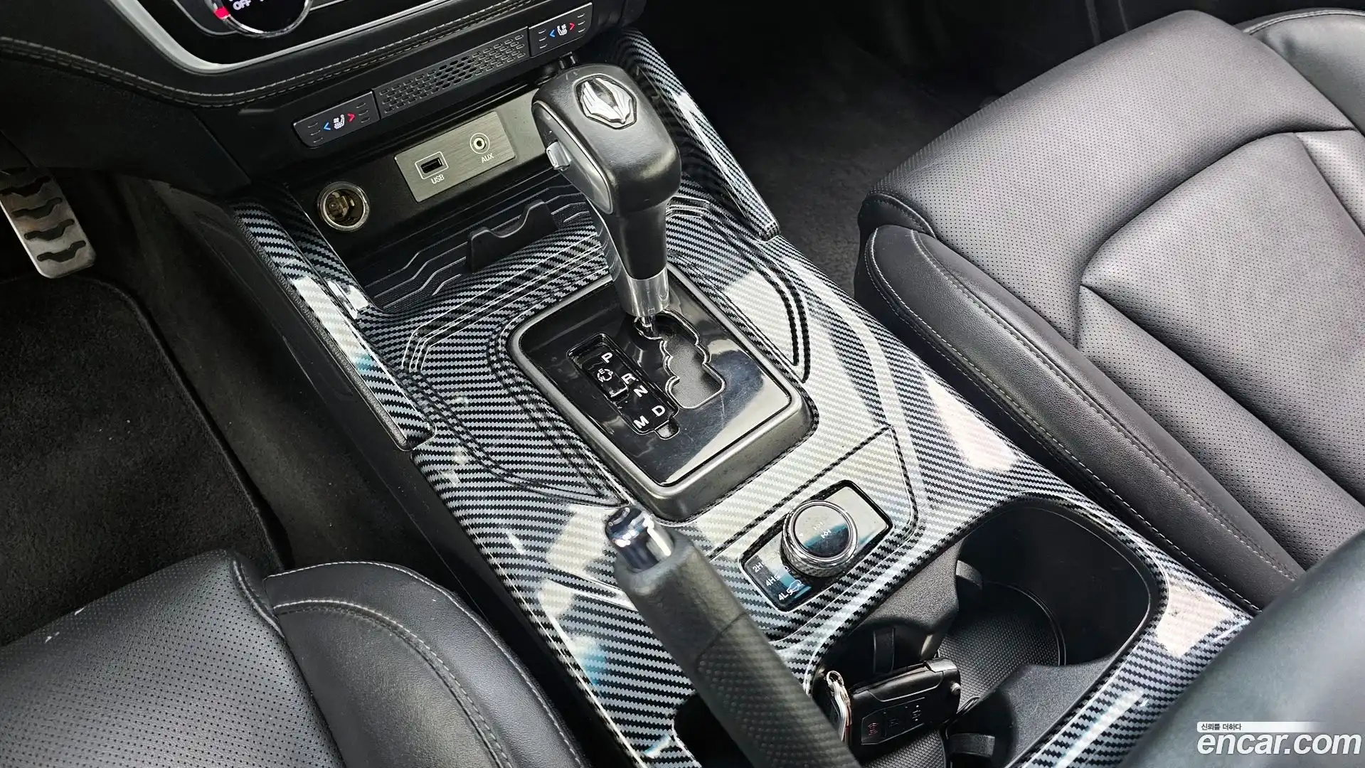 Rexton KG Mobility 2019.10-INNER-009