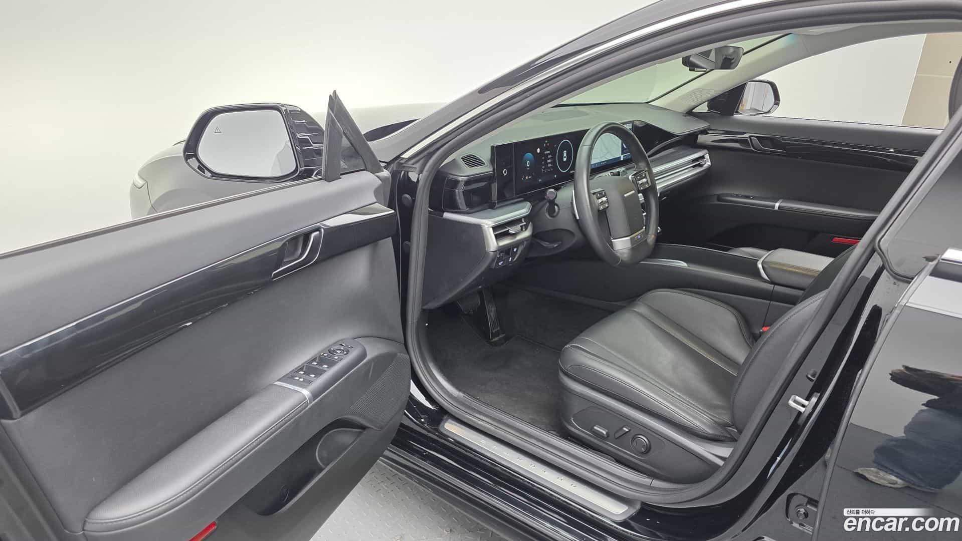 Grandeur Hyundai 2023.0-INNER-010