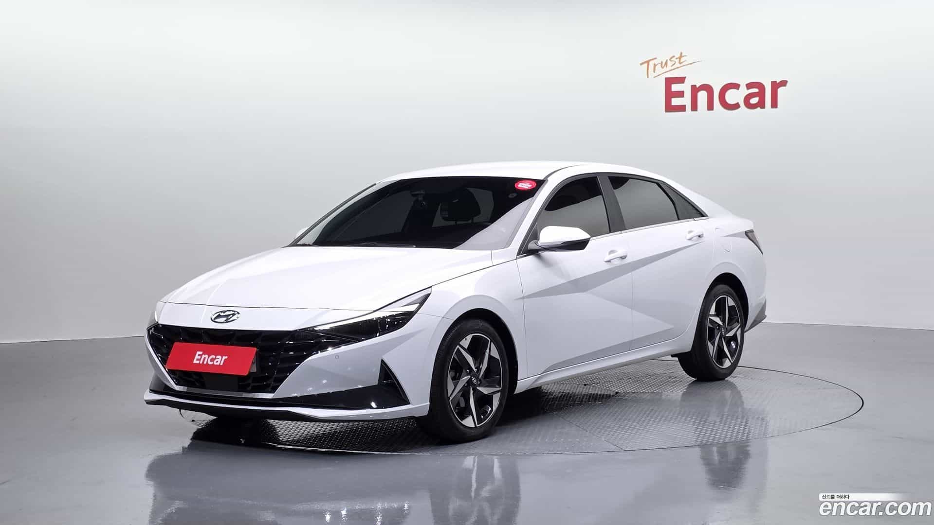 AVANTE Hyundai 2020.6-OUTER-001