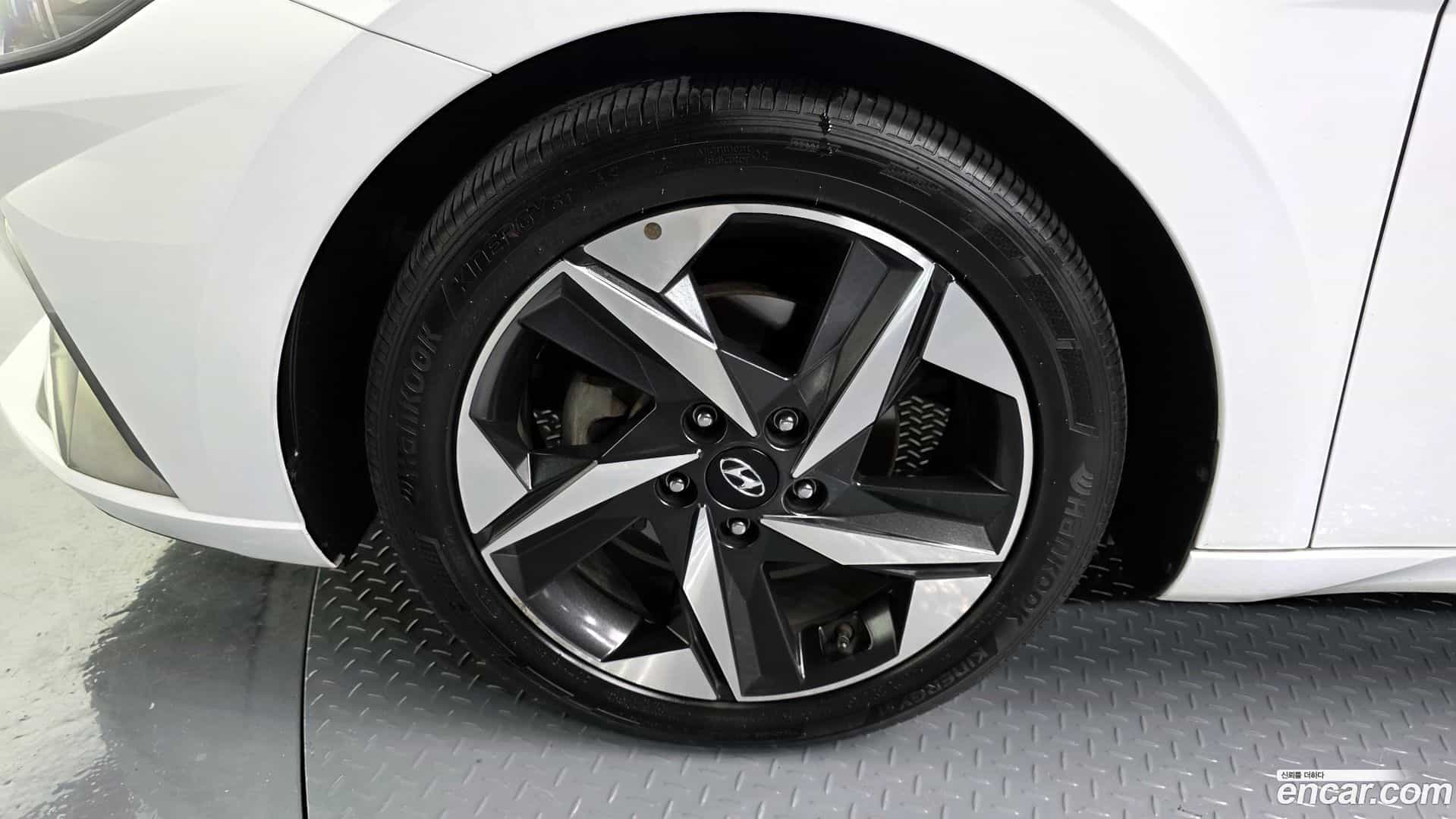 AVANTE Hyundai 2020.6-OUTER-005