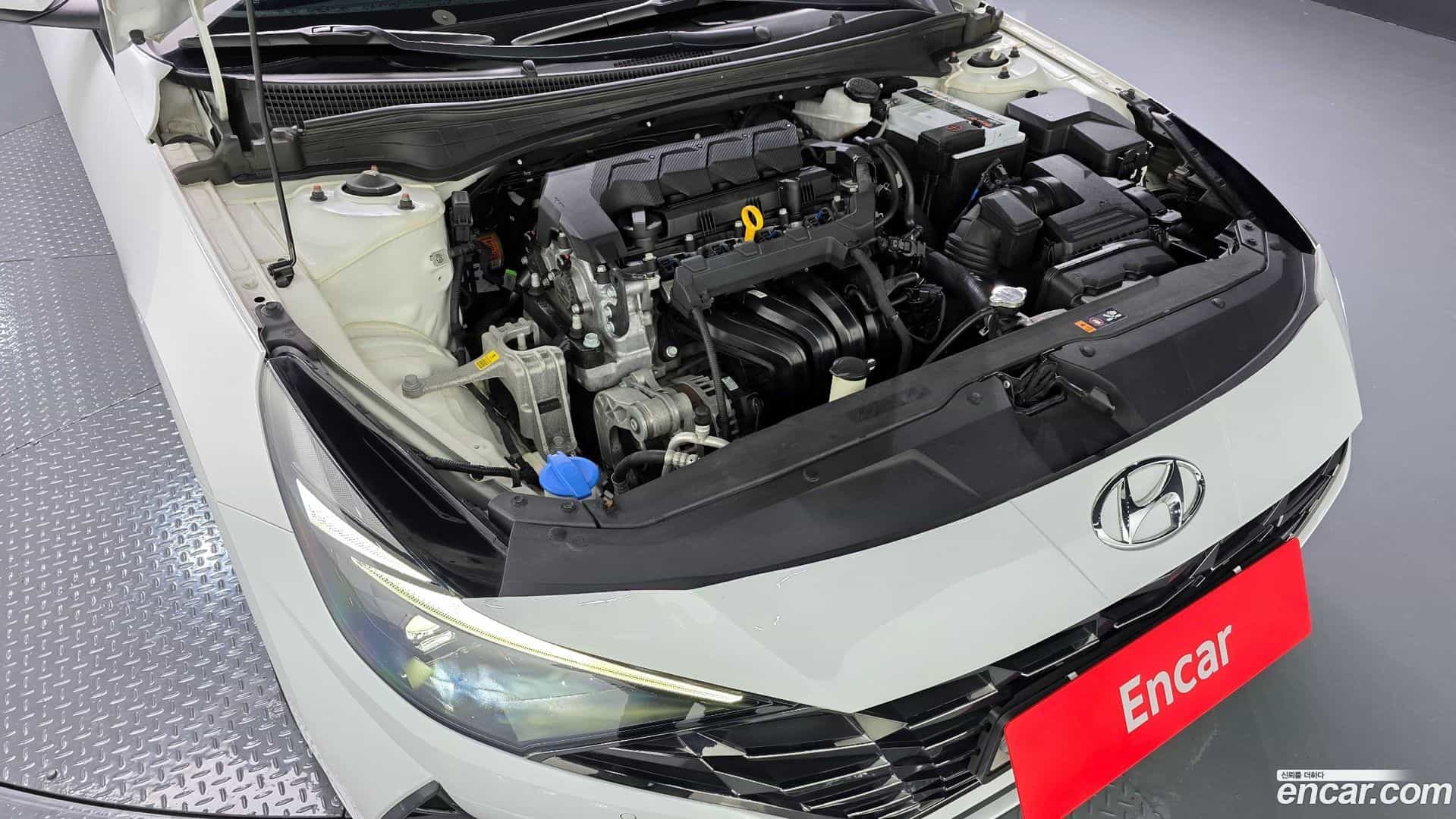 AVANTE Hyundai 2020.6-OUTER-006