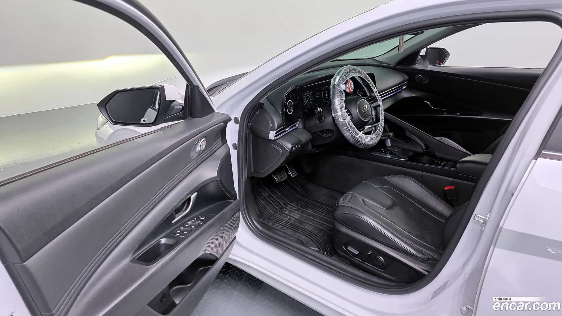 AVANTE Hyundai 2020.6-OPTION-015