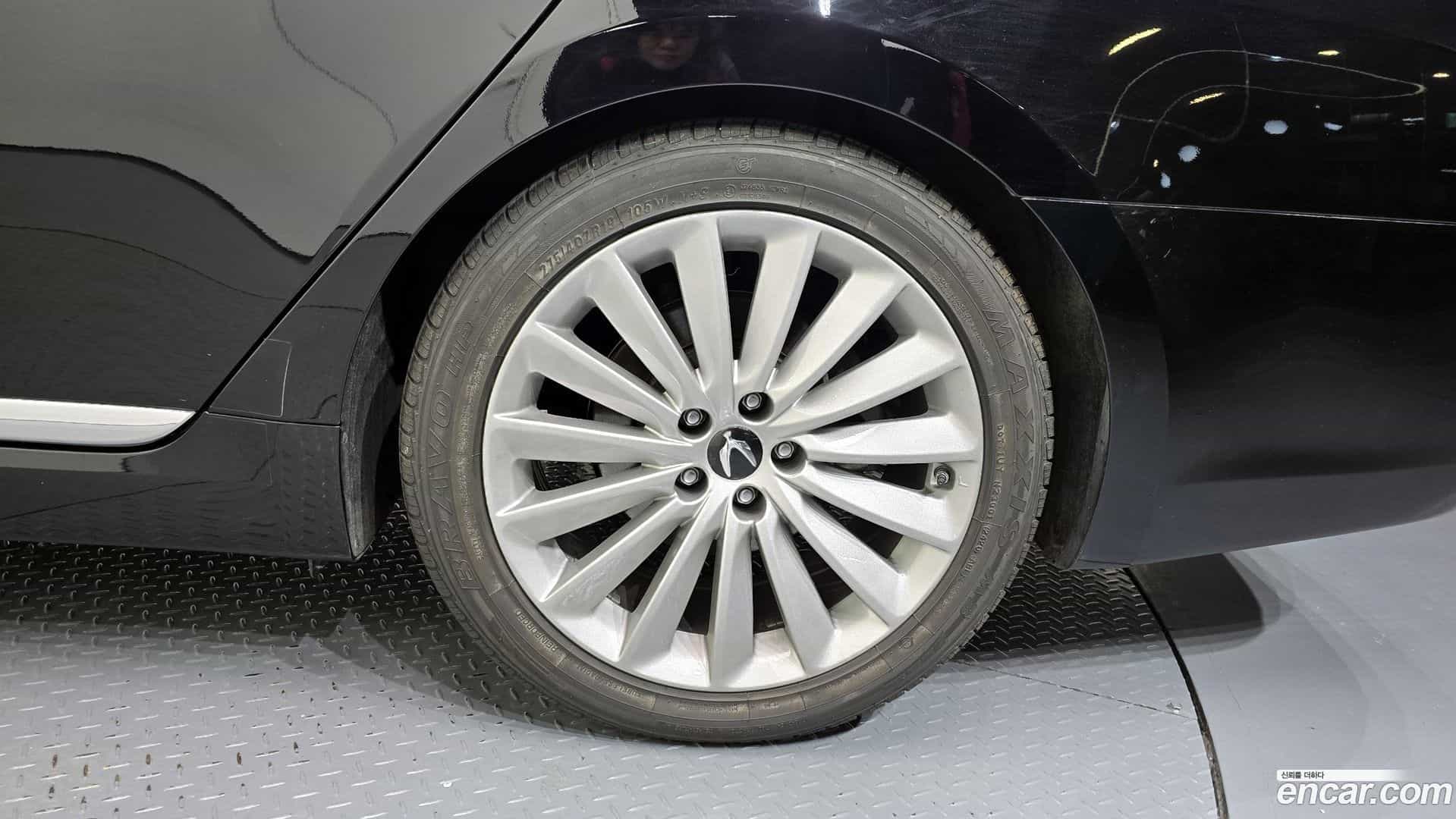 Equus Hyundai 2015.0-OUTER-005