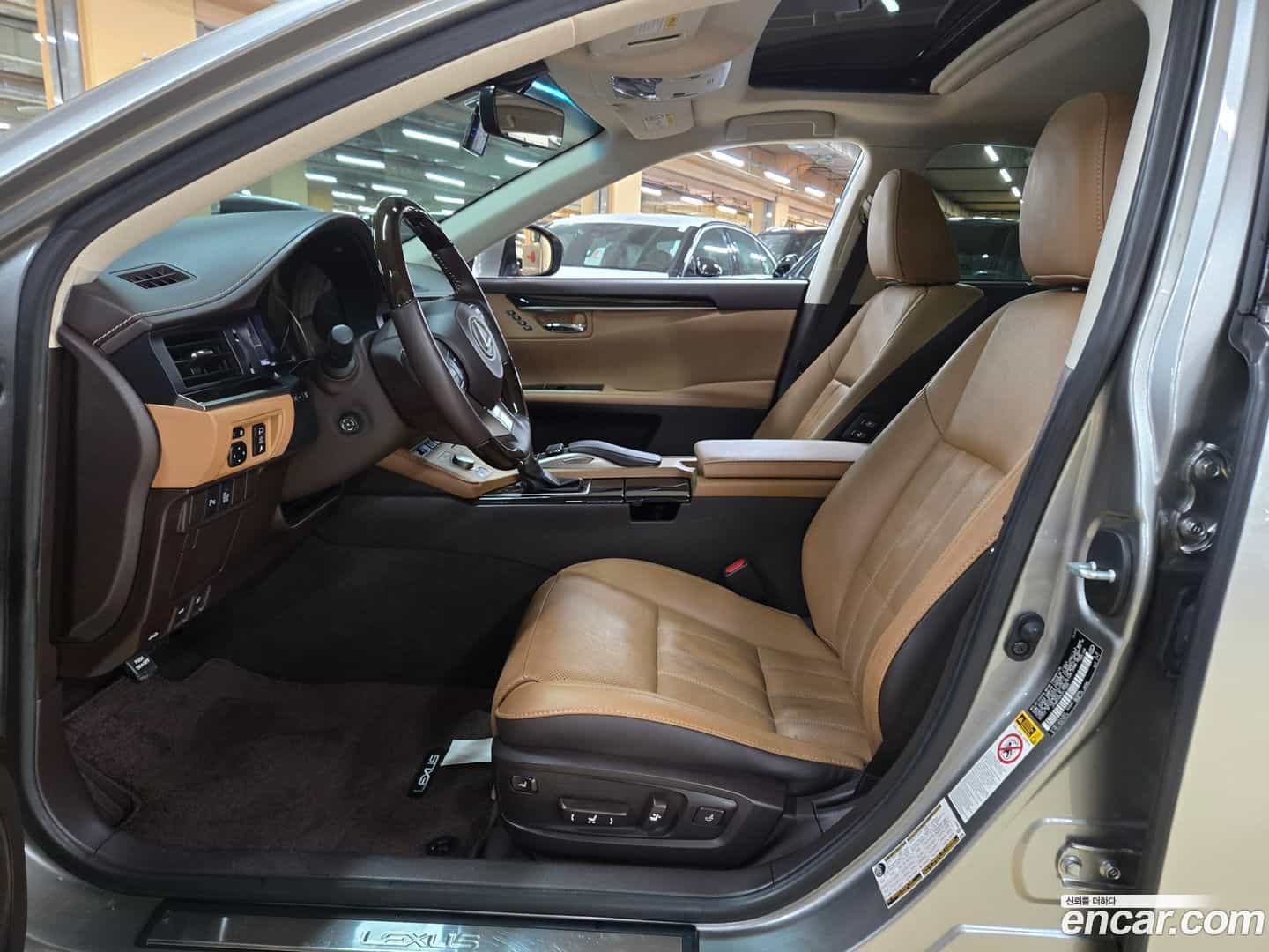 ES Lexus 2018.6-OUTER-006