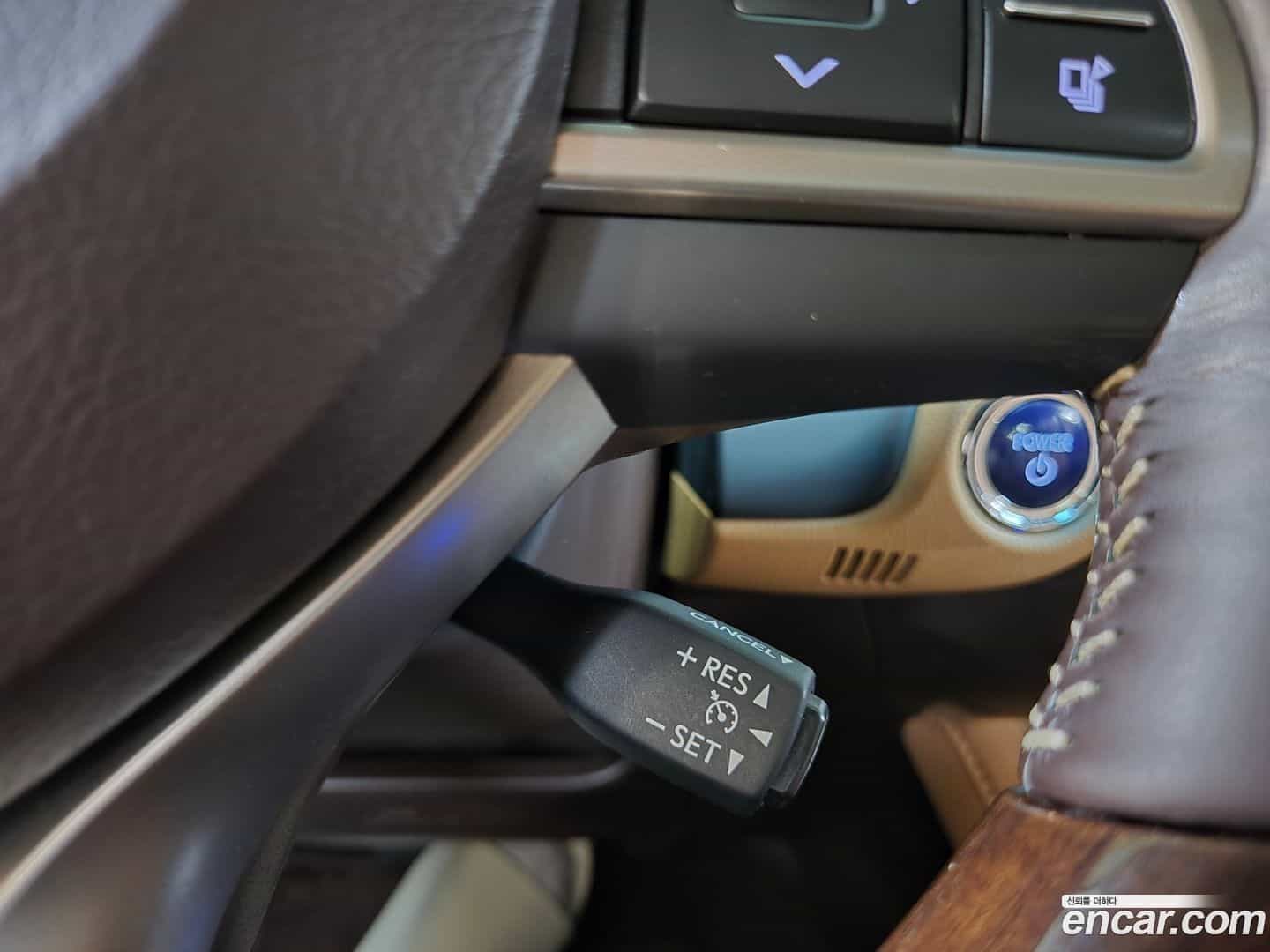 ES Lexus 2018.6-OPTION-016