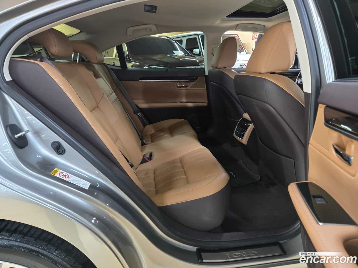 ES Lexus 2018.6-OPTION-018