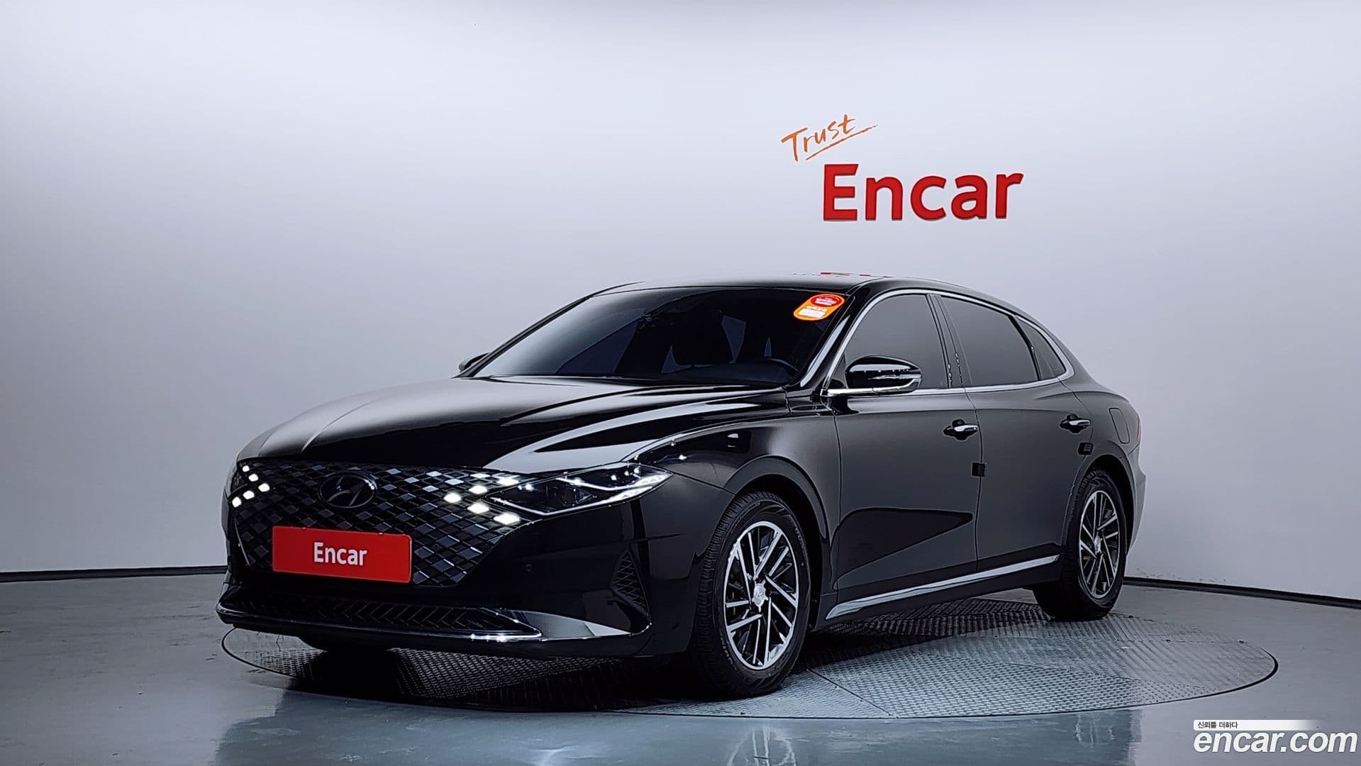 Main__Slider__Photo:Grandeur Hyundai 2020.1-0