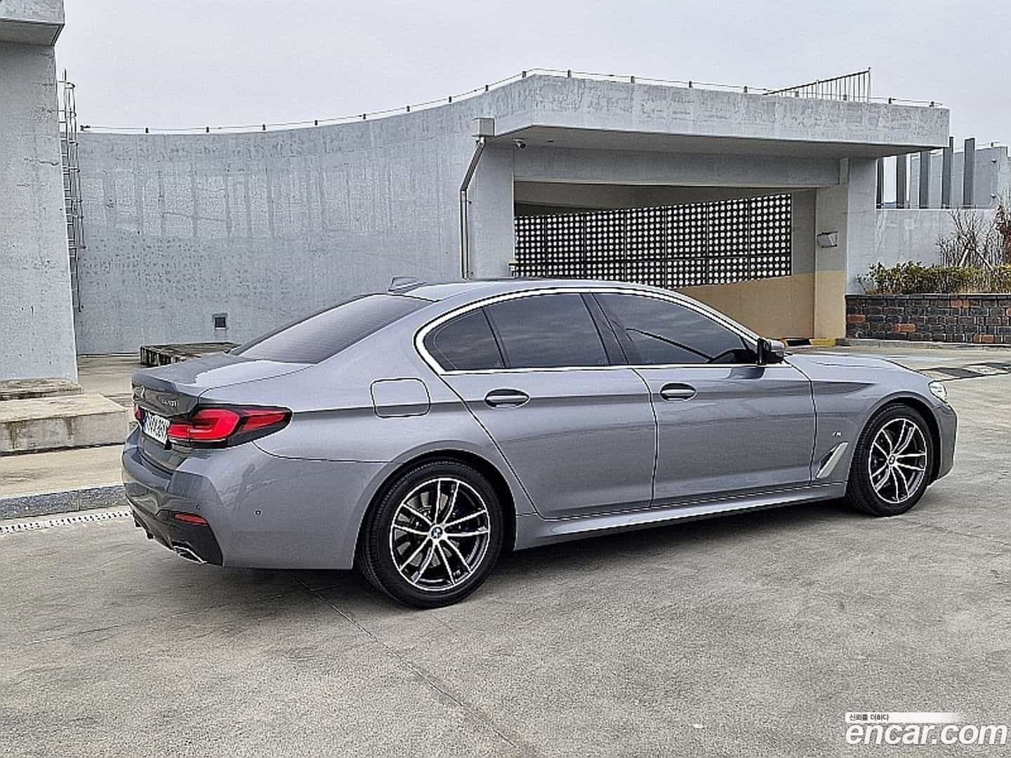 5-Series BMW 2023.0-OUTER-004