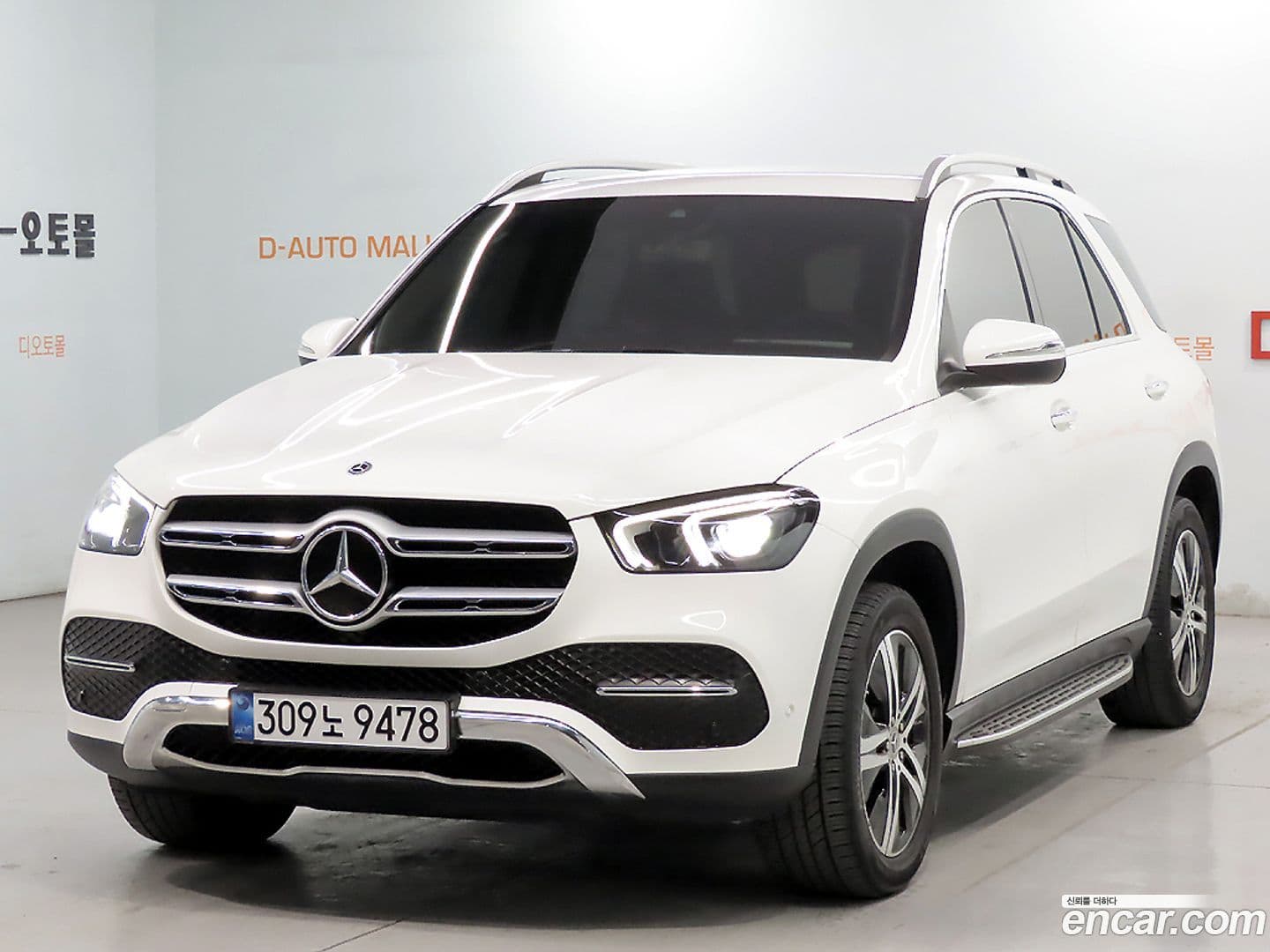Main__Slider__Photo:GLE-Class Mercedes-Benz 2019.10-0