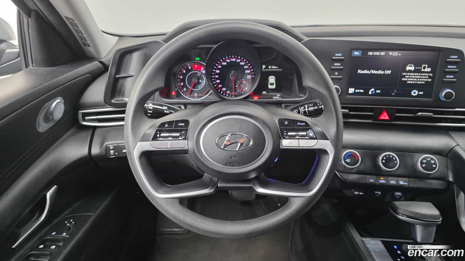 AVANTE Hyundai 2022.2-OPTION-017
