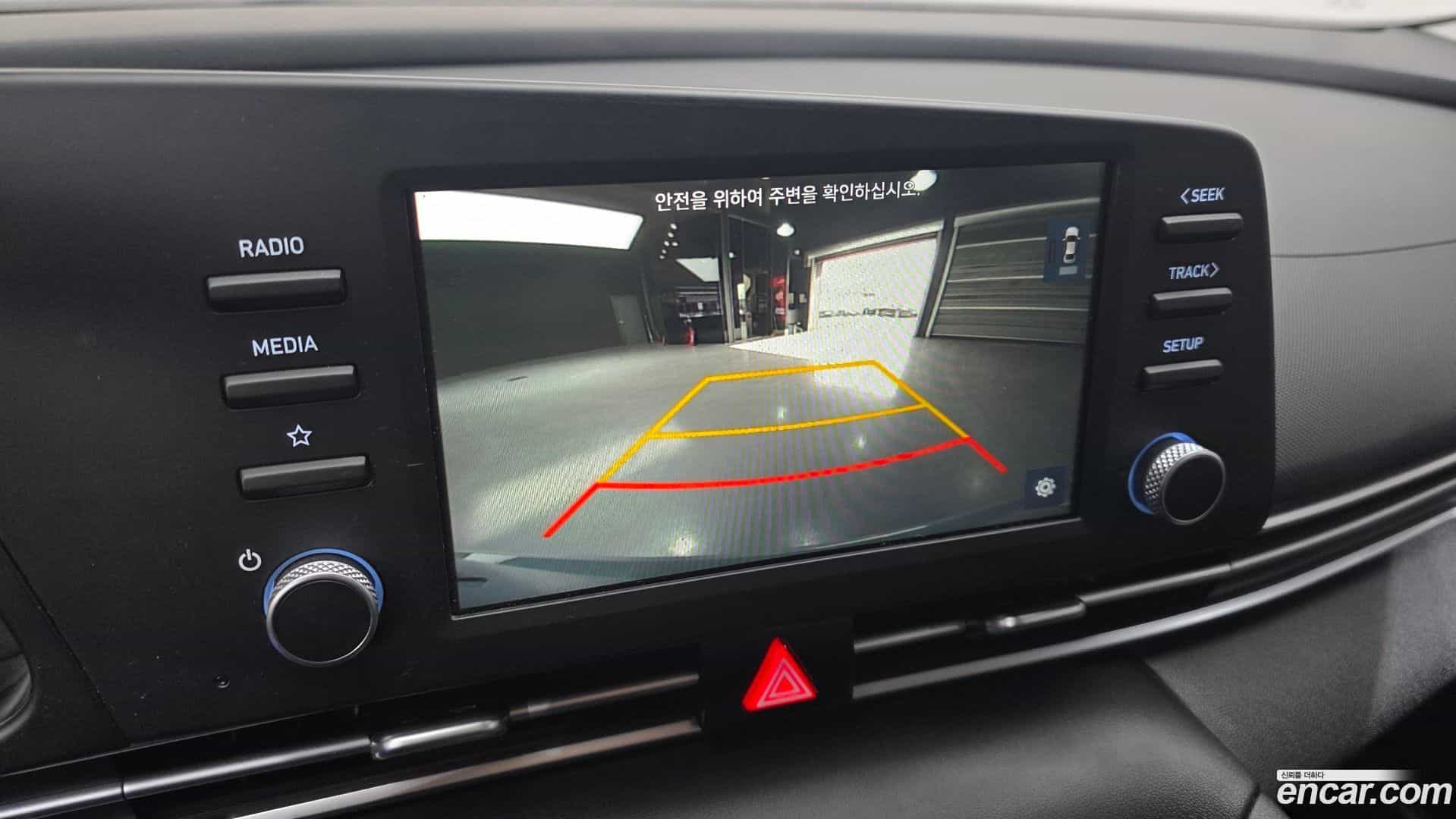 AVANTE Hyundai 2022.2-OPTION-019