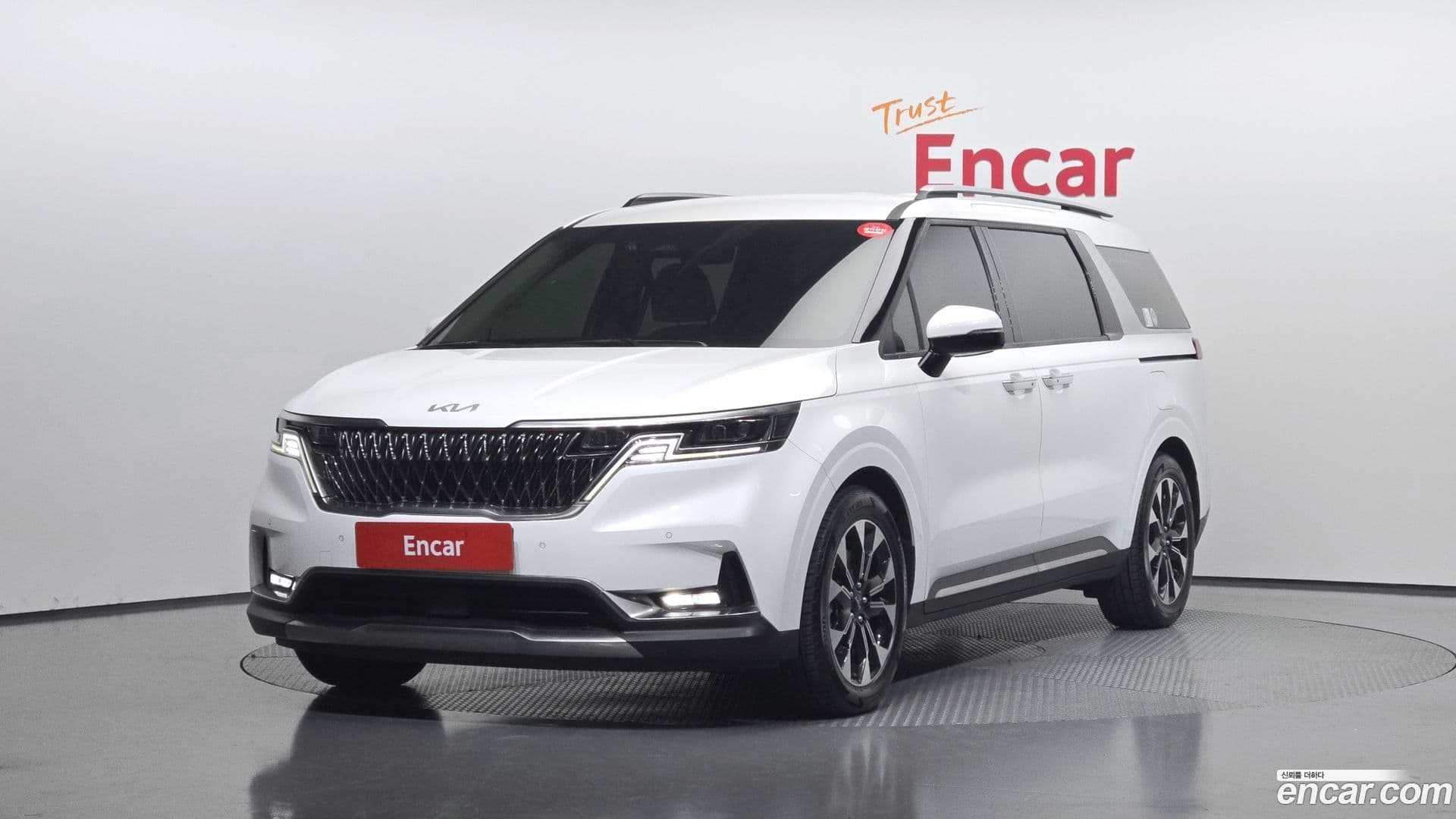Main__Slider__Photo:Canival Kia 2022.2-0