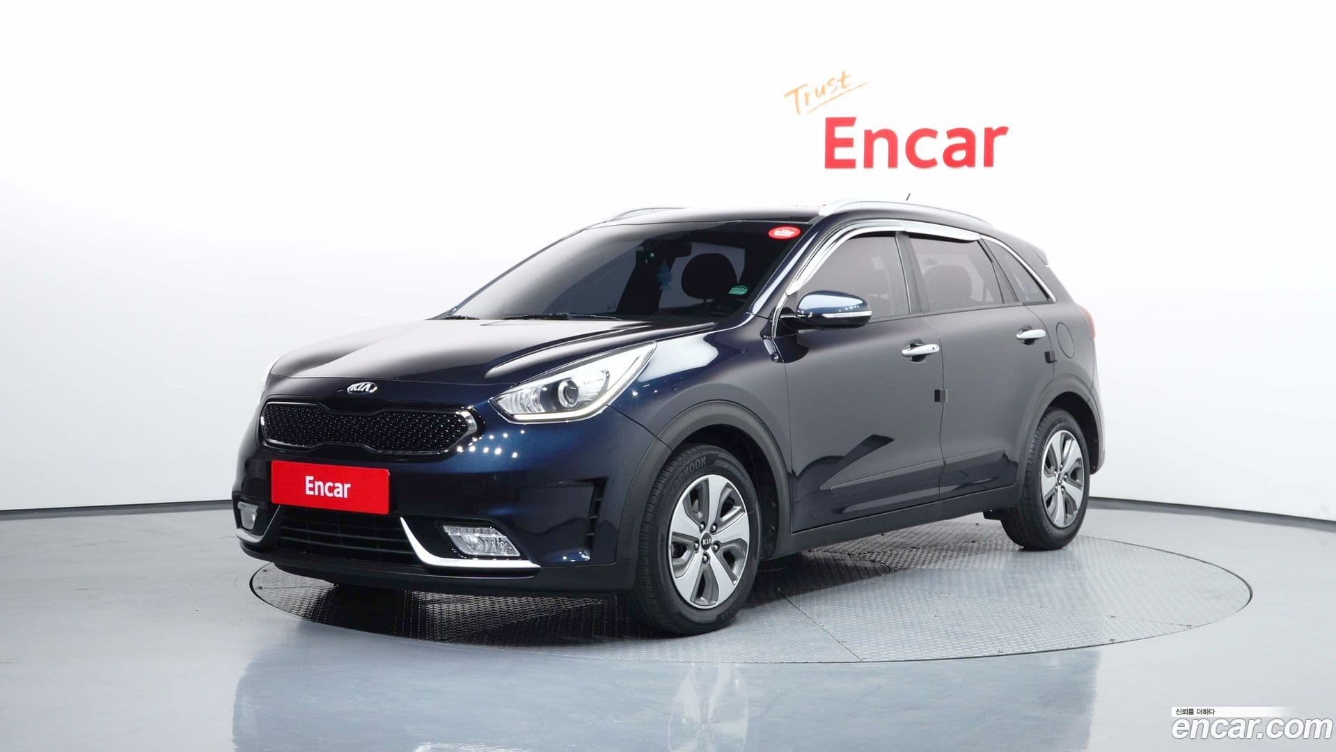 Main__Slider__Photo:Niro Kia 2018.10-0