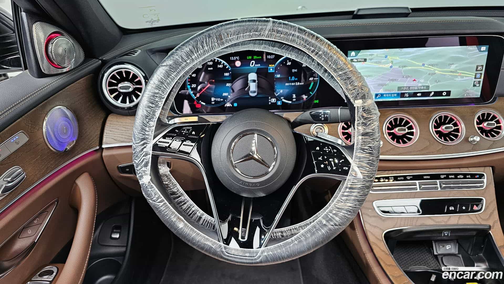 E-Class Mercedes-Benz 2022.4-OPTION-017