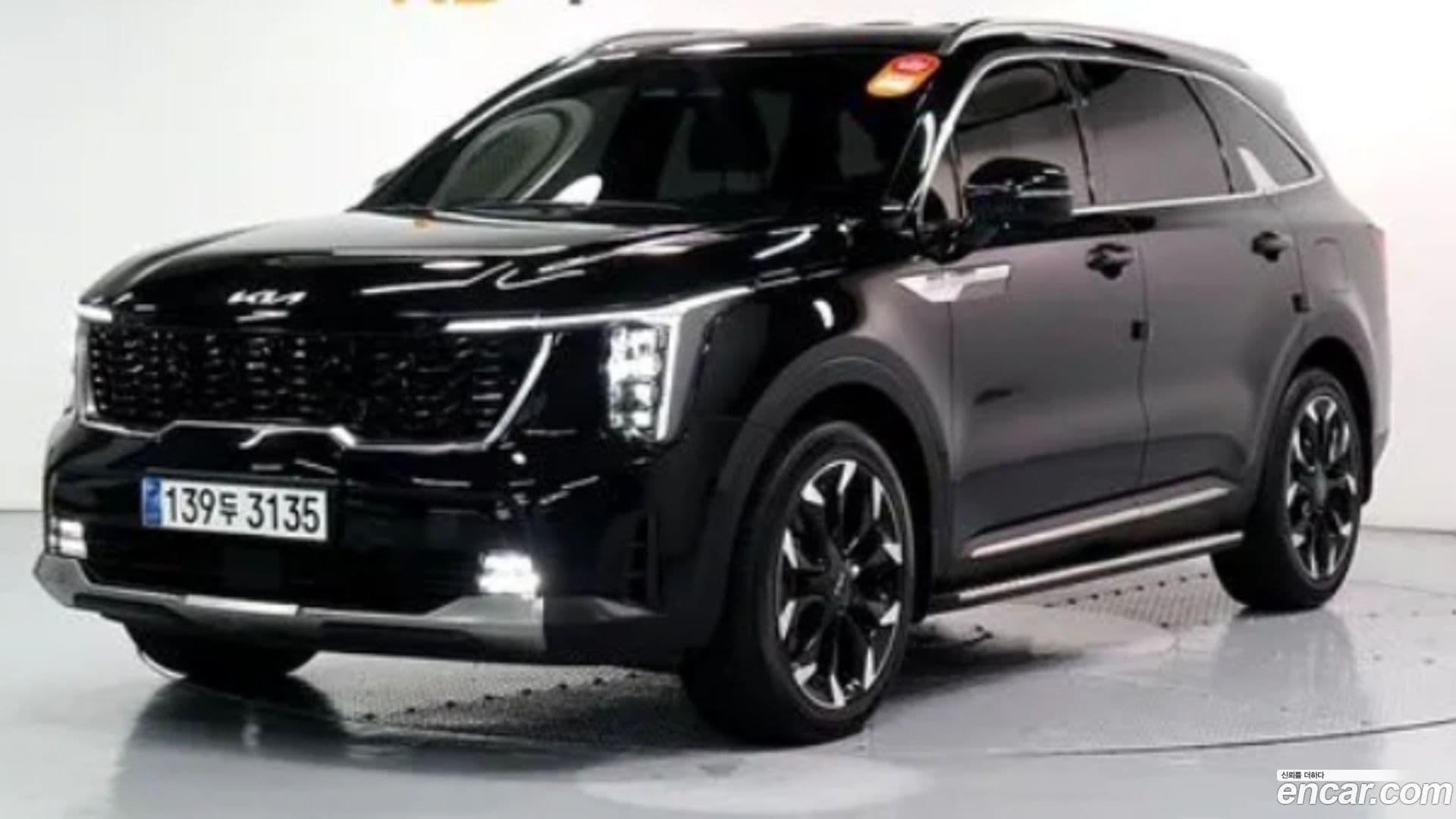 Main__Slider__Photo:Sorento Kia 2023.9-0