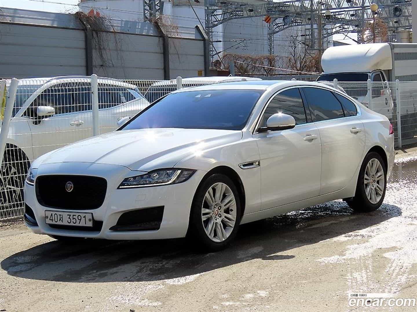 XF Jaguar 2018.6-OUTER-002