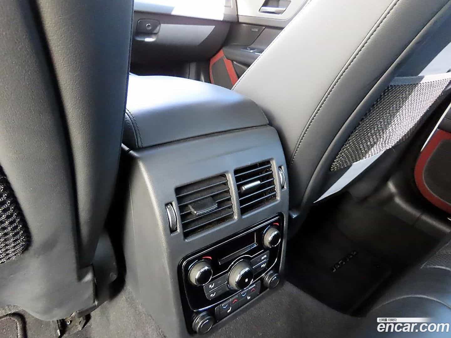 XF Jaguar 2018.6-OPTION-020