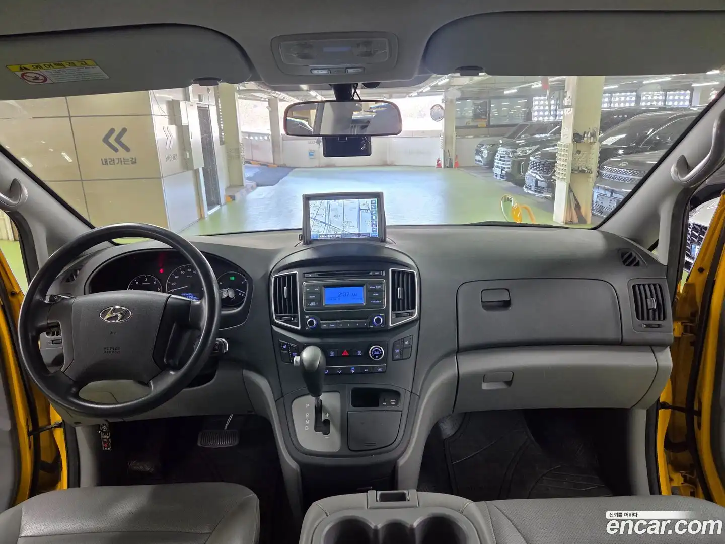 Starex Hyundai 2017.5-INNER-010