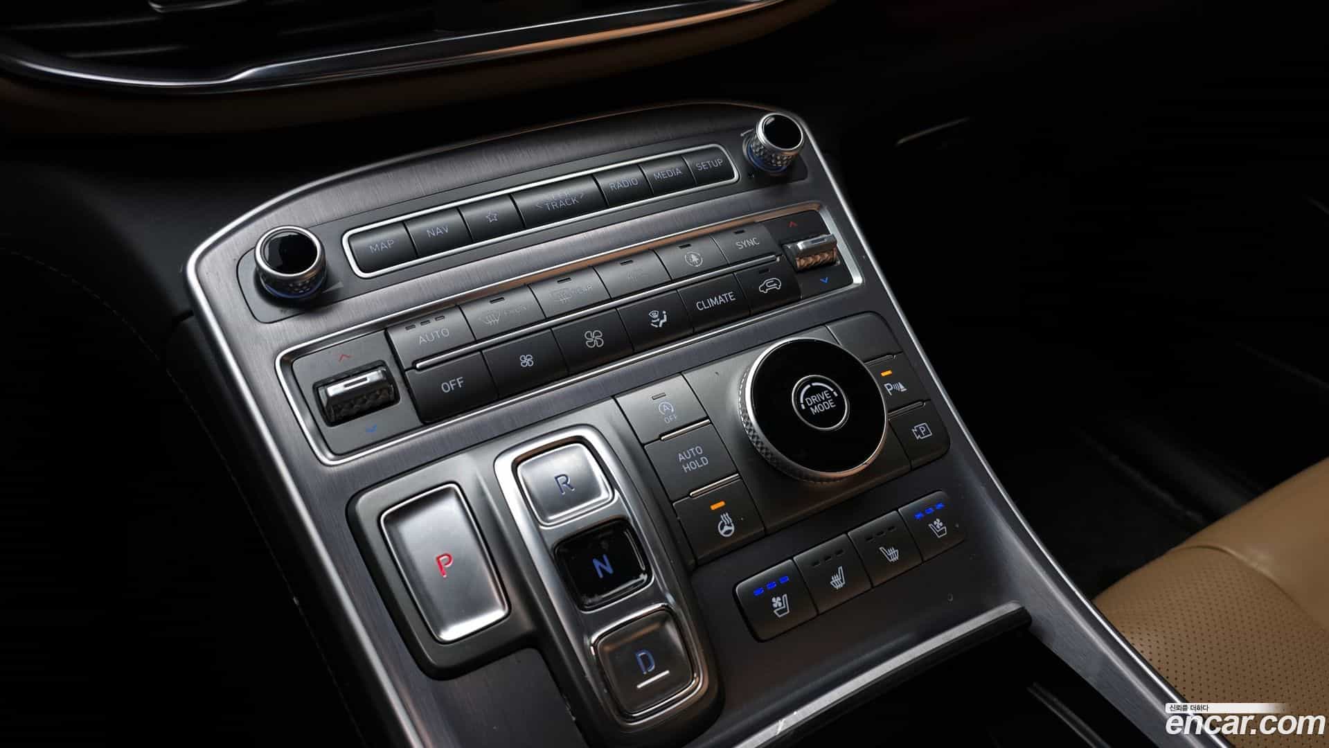 Santafe Hyundai 2020.10-INNER-009