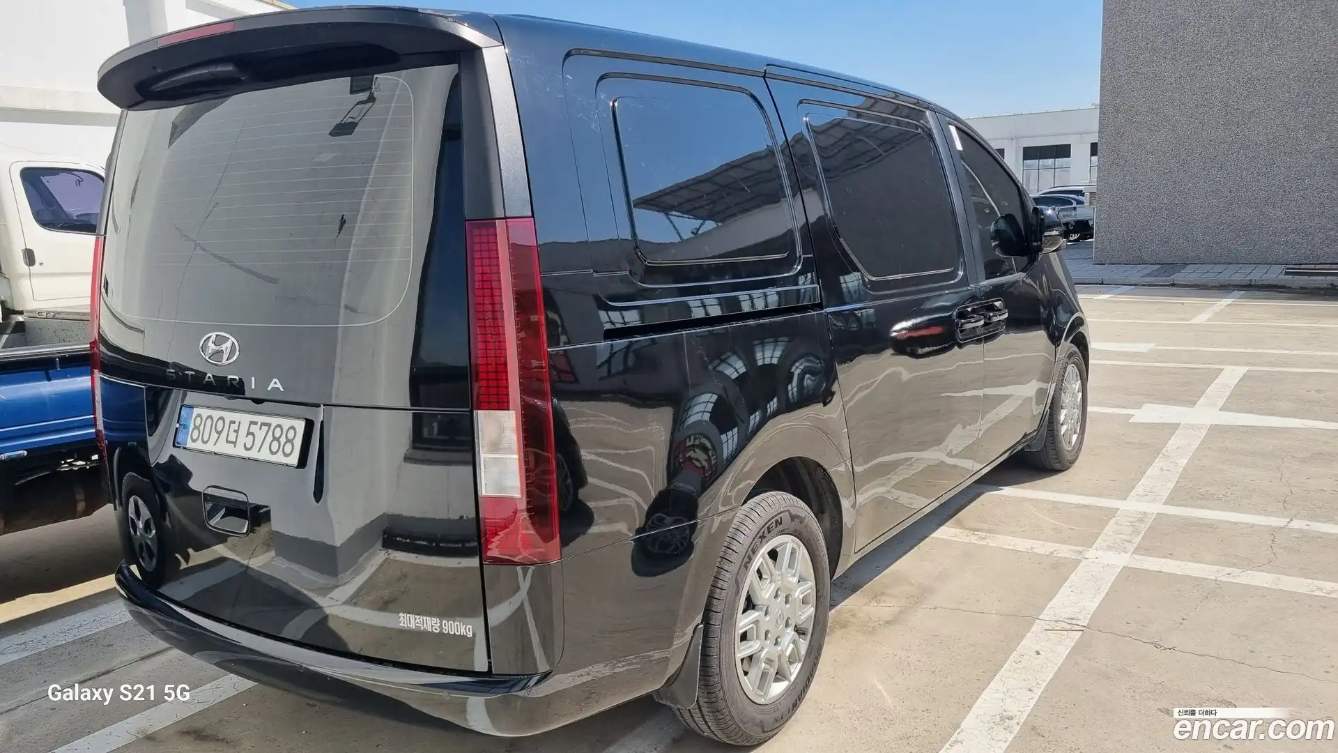 Staria Hyundai 2023.0-OUTER-002
