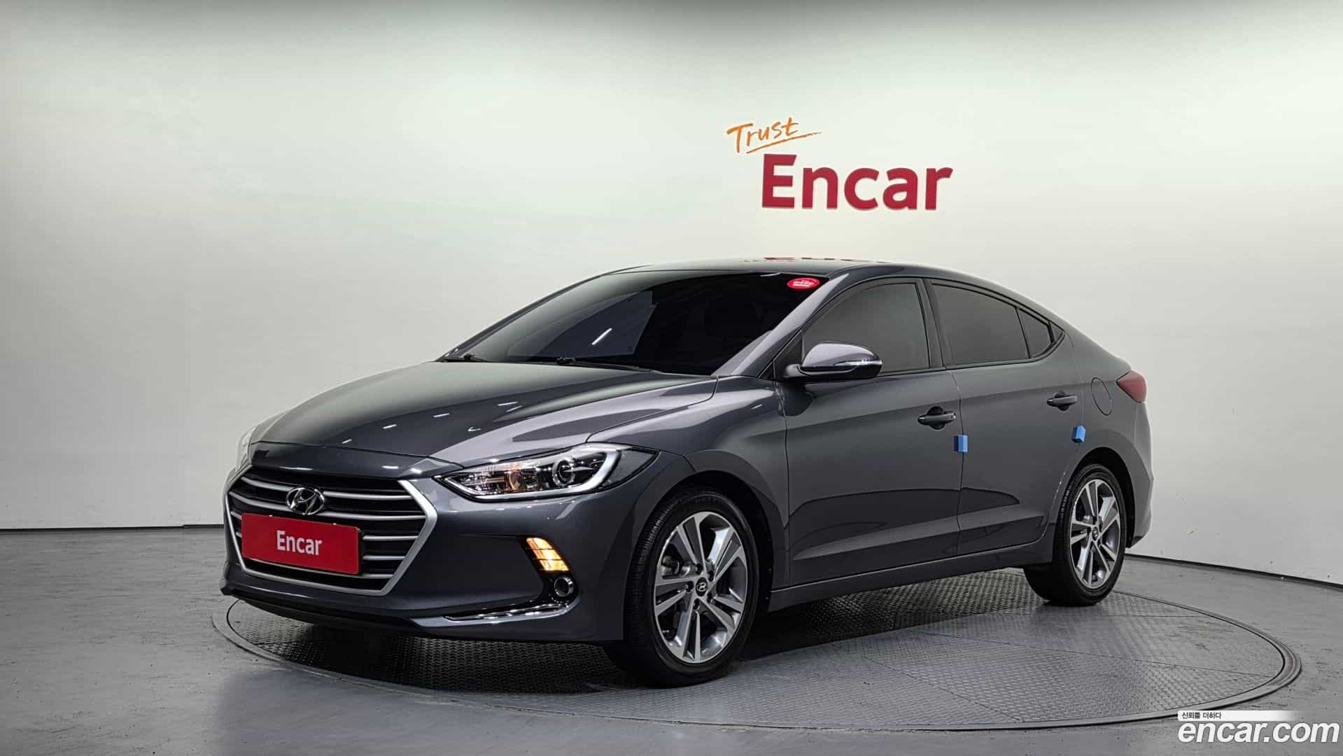 AVANTE Hyundai 2017.10-OUTER-001