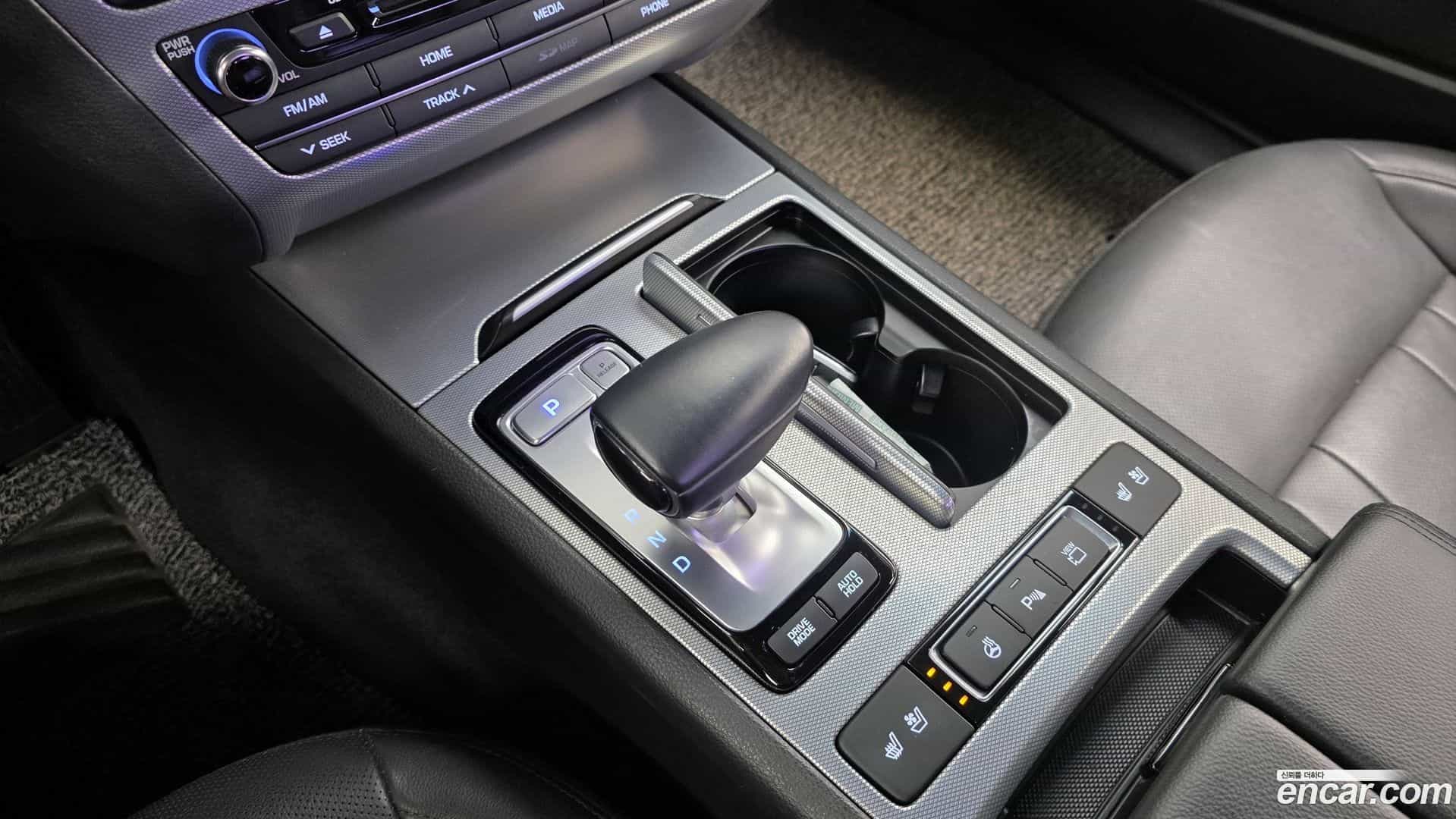 G80 Genesis 2018.2-INNER-009