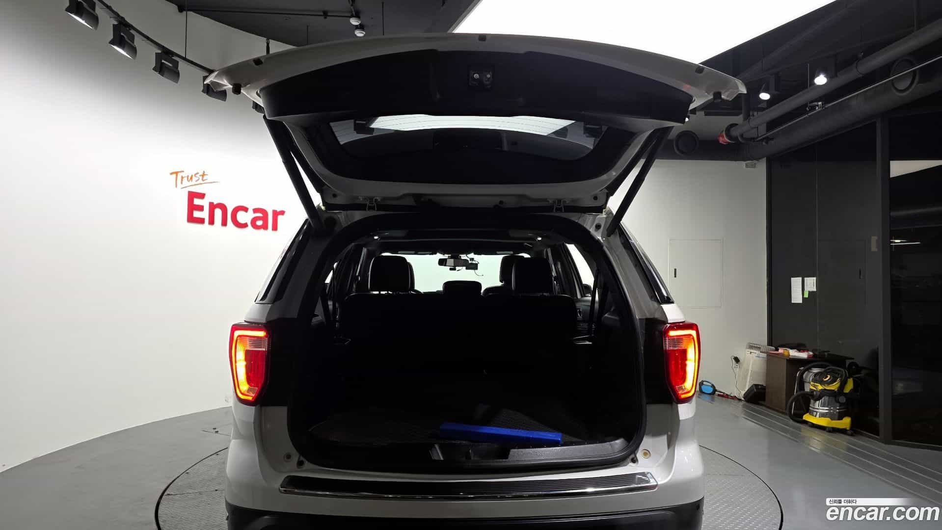 Explorer Ford 2019.1-OPTION-024