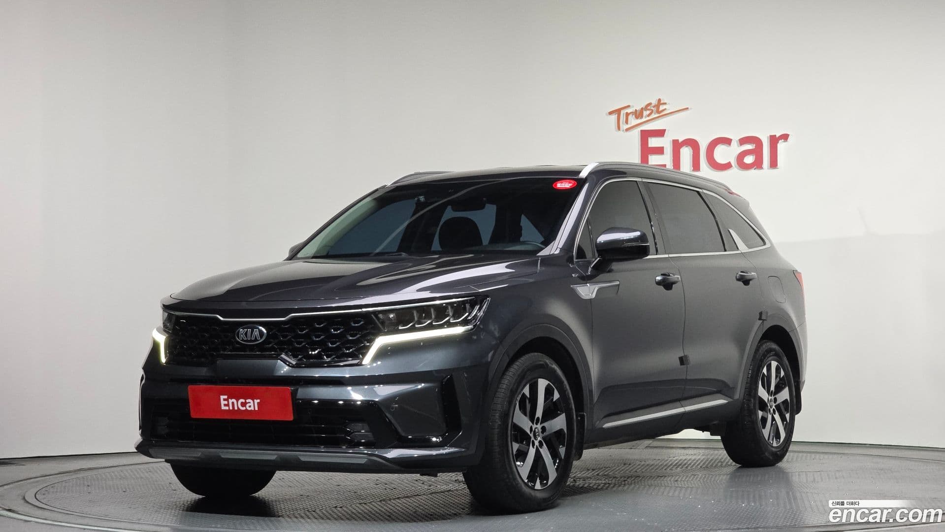 Main__Slider__Photo:Sorento Kia 2020.9-0