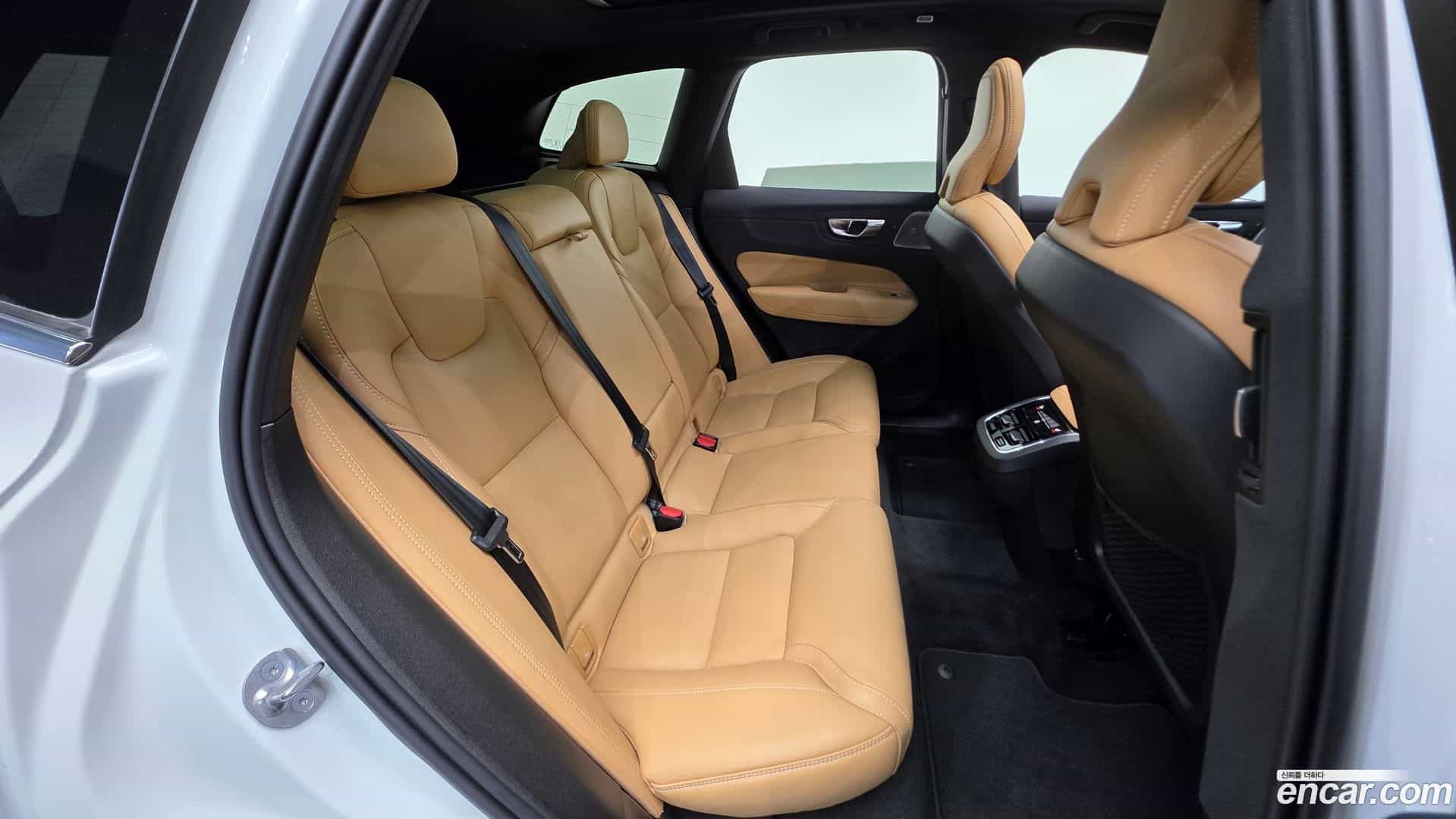 XC60 Volvo 2023.11-OPTION-023