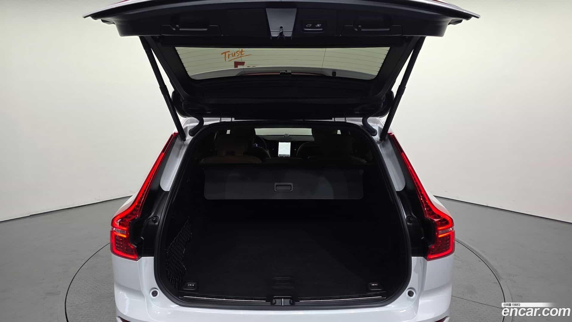 XC60 Volvo 2023.11-OPTION-024
